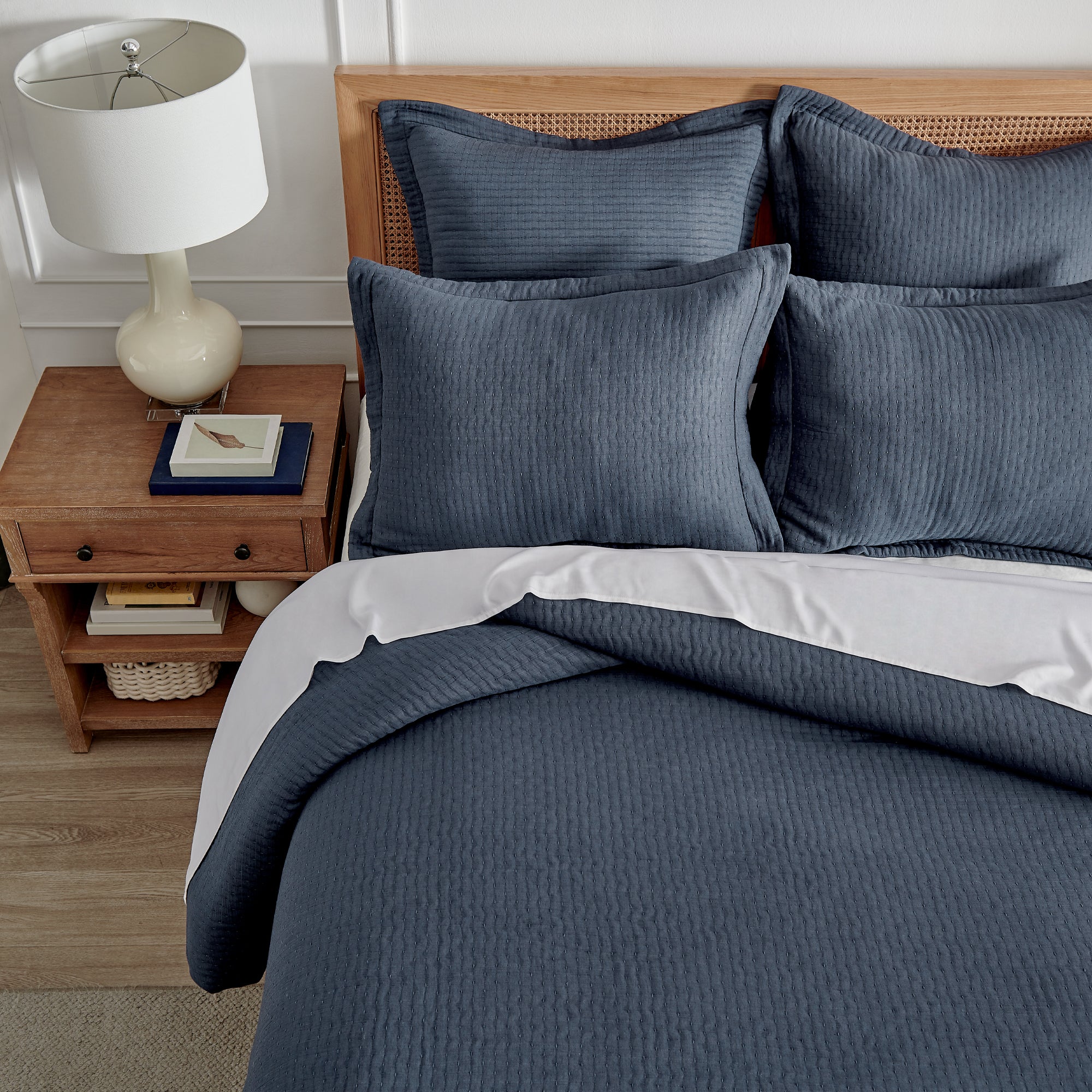 Premium Reede Muslin Navy Comforter Set - Soft Breathable Bedding for All Seasons | Perfect for Master Bedroom, Guest Room & Dorm Decor