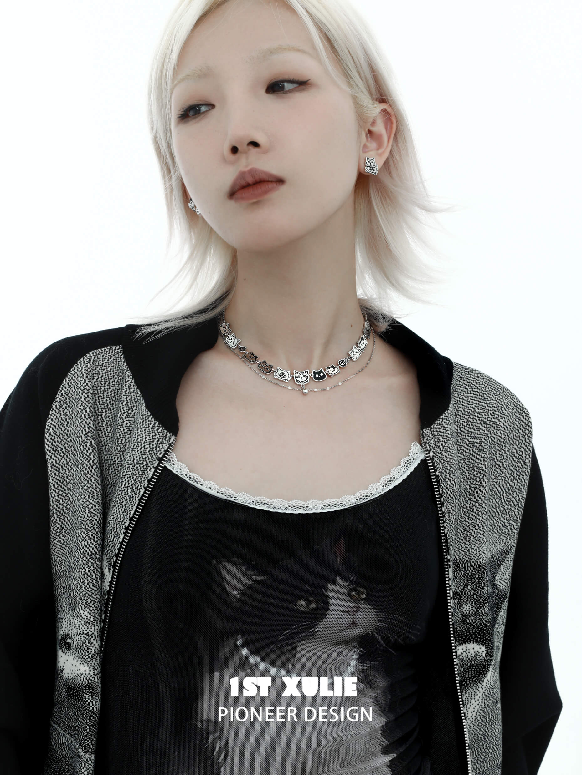 Graffiti Kitten 18K Gold Plated Necklace for Women - Elegant Cat Pendant Jewelry Gift for Her - Perfect for Birthday, Anniversary & Valentine's Day