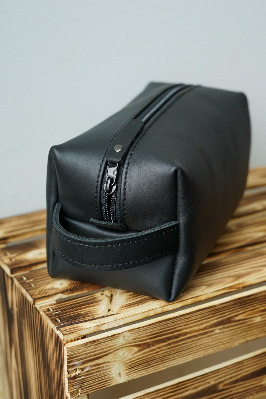Premium Travel Toiletry Bag for Men & Women - Waterproof Hanging Cosmetic Organizer (Flat Black) - Perfect for Airplane, Gym, Camping & Business Trips