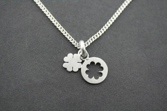 Elegant Clover Cutout Pendant Necklace with 45cm Link Chain - Perfect for Everyday Wear, Gifts & Special Occasions