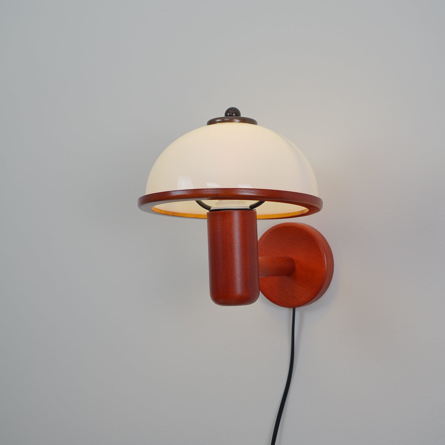 Eco-Friendly Mushroom Wood Wall Lamp - Handmade Natural Wooden Lighting for Bedroom, Living Room & Nursery - Perfect for Cozy Ambiance & Night Light