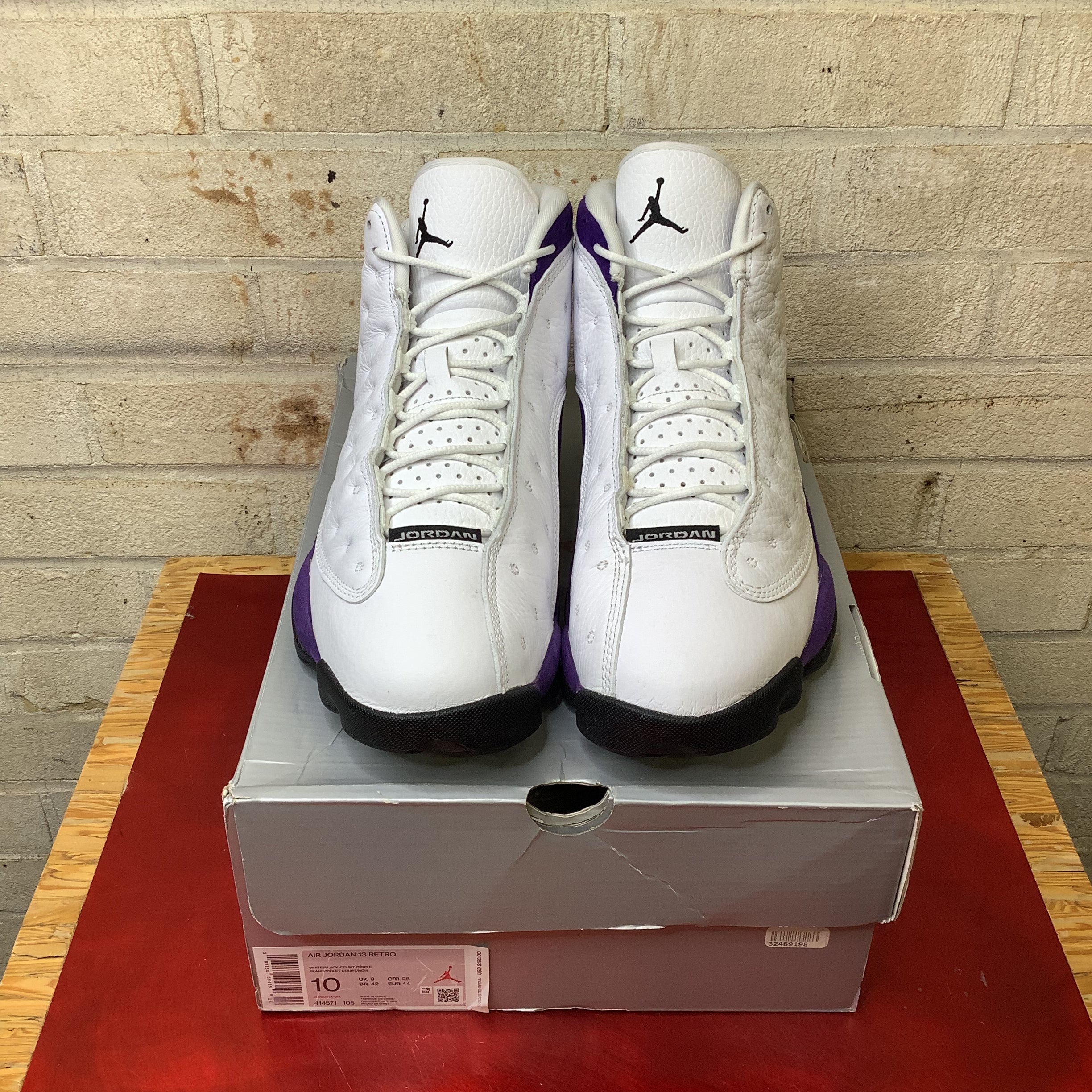 AIR JORDAN 13 Retro Lakers Purple Gold Men's Basketball Shoes Size 10 - Authentic Sneakers for NBA Fans & Streetwear Fashion | Perfect for Basketball Games, Sneaker Collecting & Casual Wear