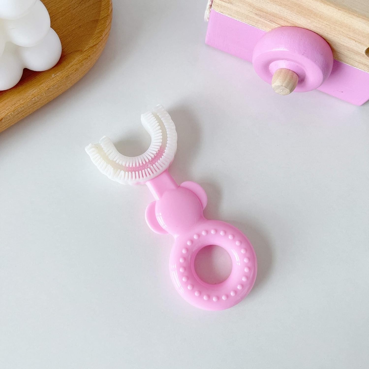 Kritiu Giraffe Shape Teether & U Shape Toothbrush Combo - BPA-Free Silicone Baby Teething Toy & Toothbrush Set for 0-12 Months | Safe Infant Oral Care | Perfect for Soothing Sore Gums & Early Dental Hygiene (Green & Pink) - Great for Home, Travel & Daycare Use