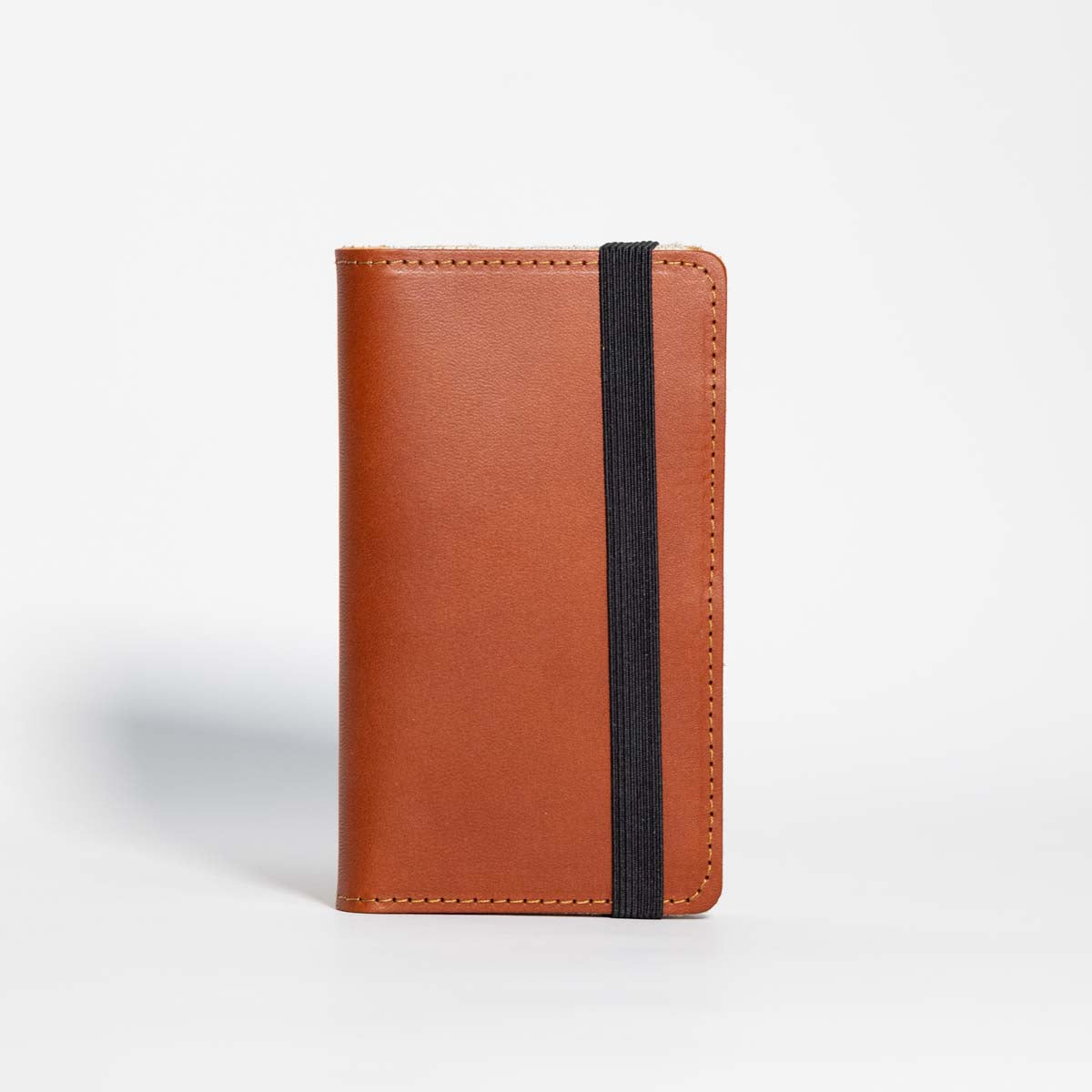 Premium English Bridle Leather iPhone Case with Angle View - Durable & Stylish Protection for iPhone 12/13/14/15 - Perfect for Business, Travel & Everyday Use
