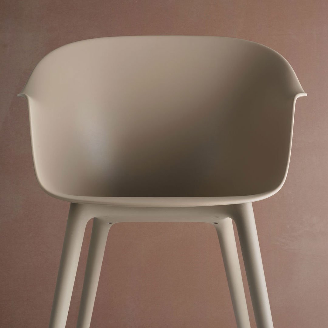Bat Dining Chair with Plastic Base - Durable Outdoor Patio Furniture for Garden, Poolside, and Backyard Dining