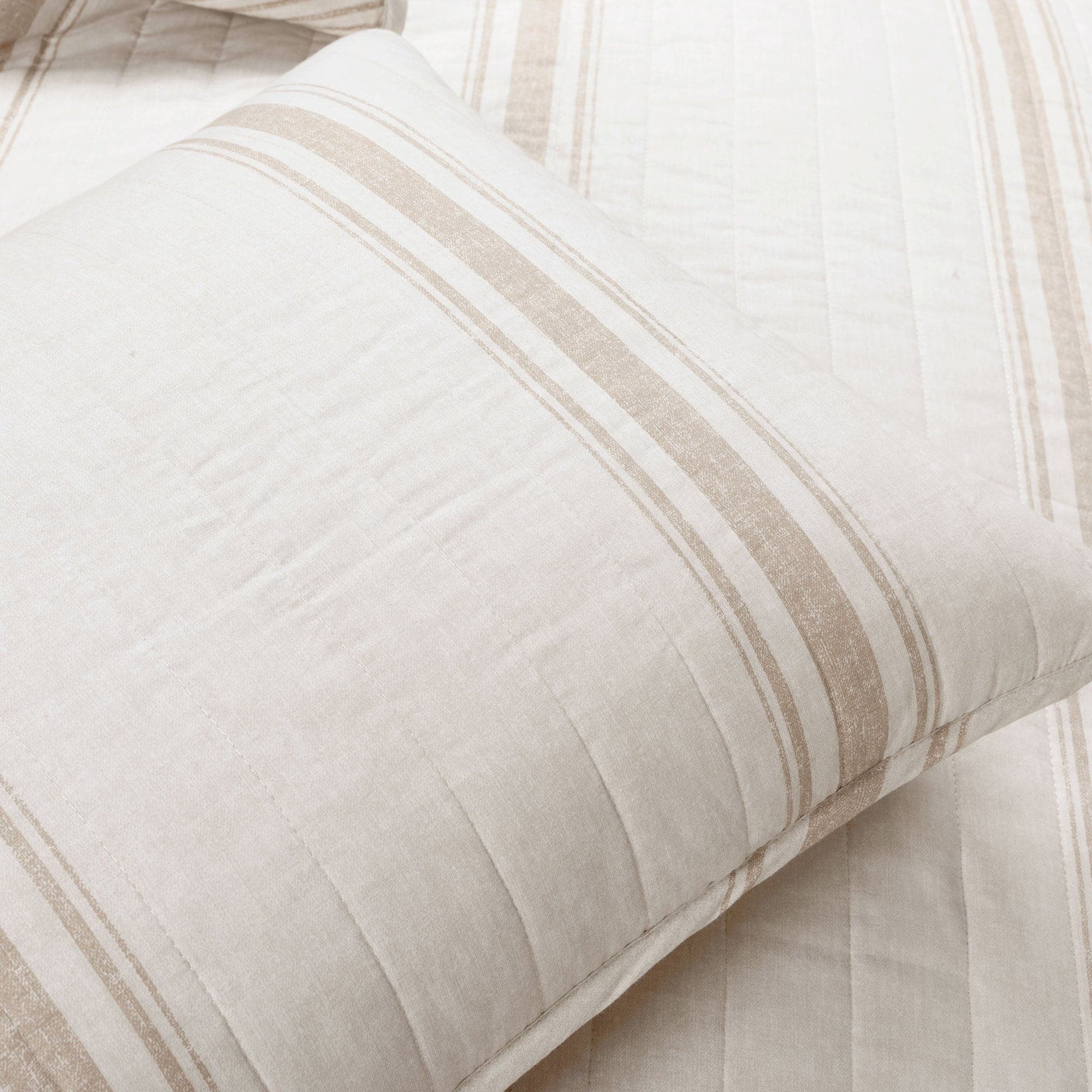 Farmhouse Stripe Reversible Cotton Quilt Set - King Size, Soft & Breathable Bedding for All Seasons - Perfect for Cozy Bedrooms, Guest Rooms & Vacation Homes