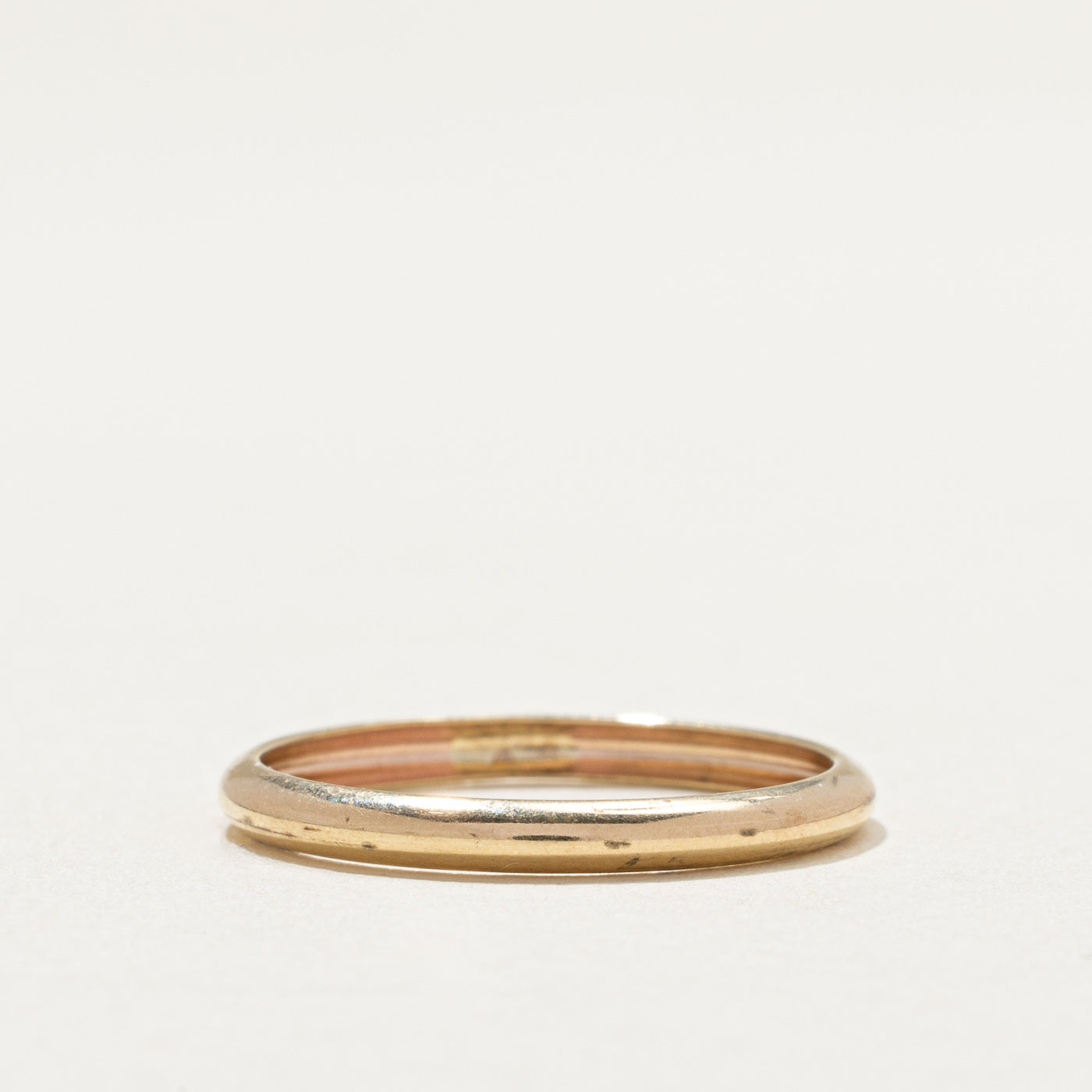 10K Yellow Gold Plain Wedding Band Ring for Women & Men - 2.3mm Thin Comfort Fit Size 8 - Perfect for Anniversary, Engagement & Everyday Wear