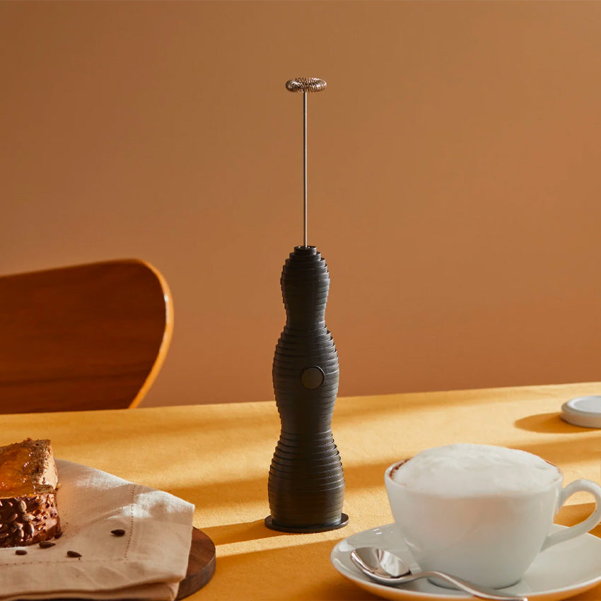 Alessi Pulcina Milk Frother - Premium Stainless Steel Electric Milk Frother for Lattes, Cappuccinos & Hot Chocolate - Perfect for Home Baristas & Coffee Enthusiasts