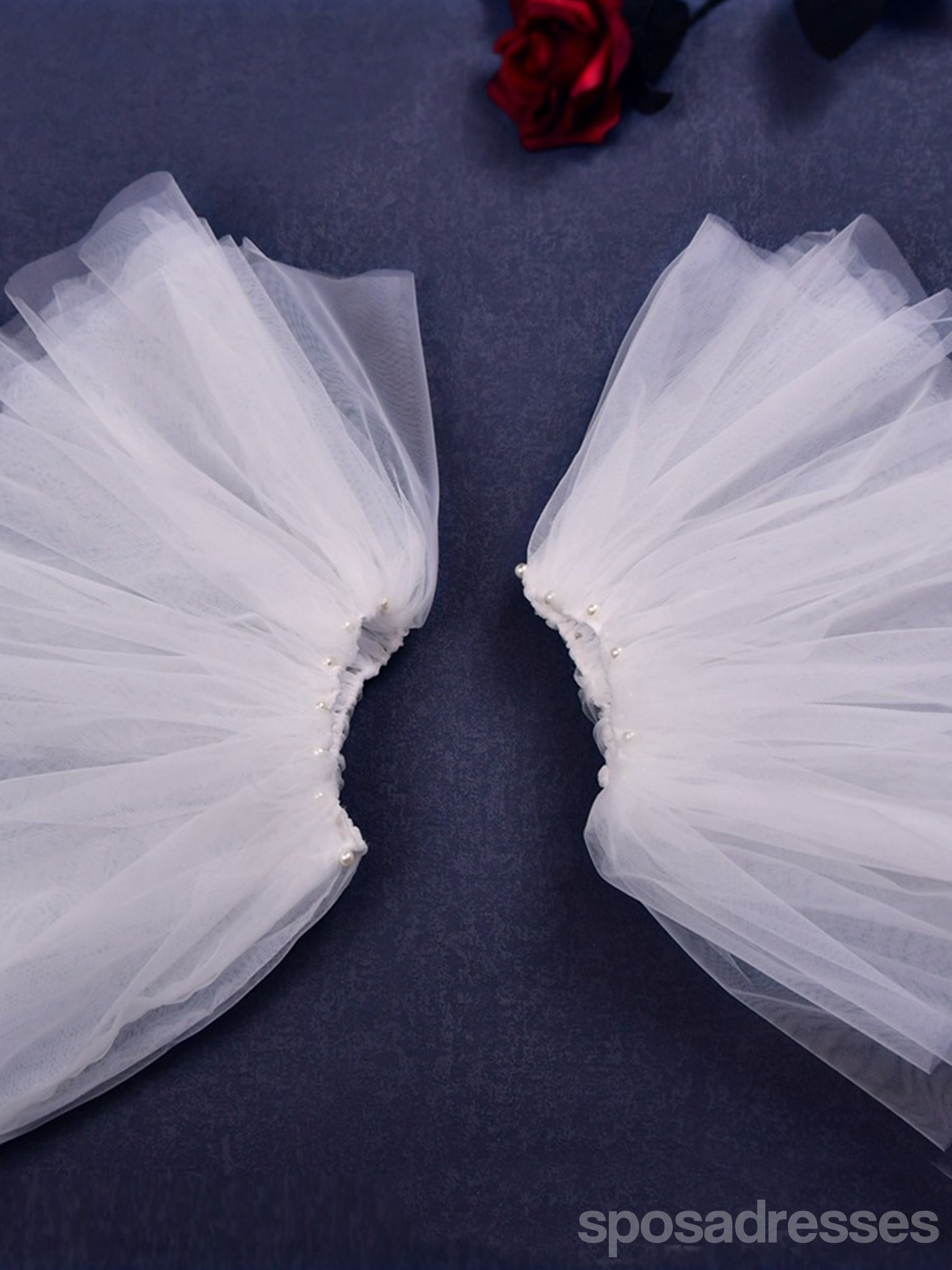 Elegant Puff Yarn Multi-Layer White Tulle Off-the-Shoulder Shawl Scarf - Perfect for Weddings, Parties, and Special Occasions - VG82