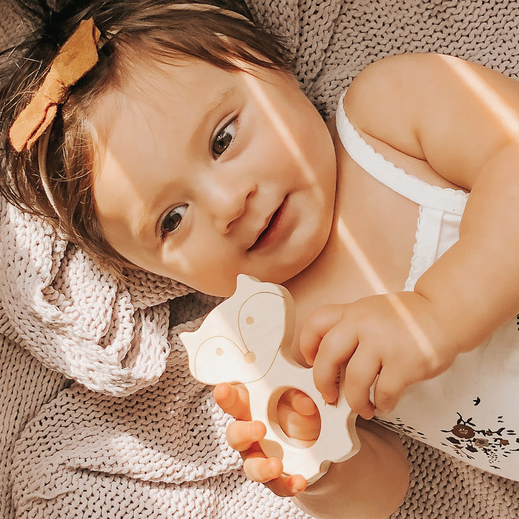 Natural Fox Wood Teether for Babies - Safe & Non-Toxic Teething Toy for Soothing Sore Gums - Perfect for Infants & Toddlers at Home or On-the-Go