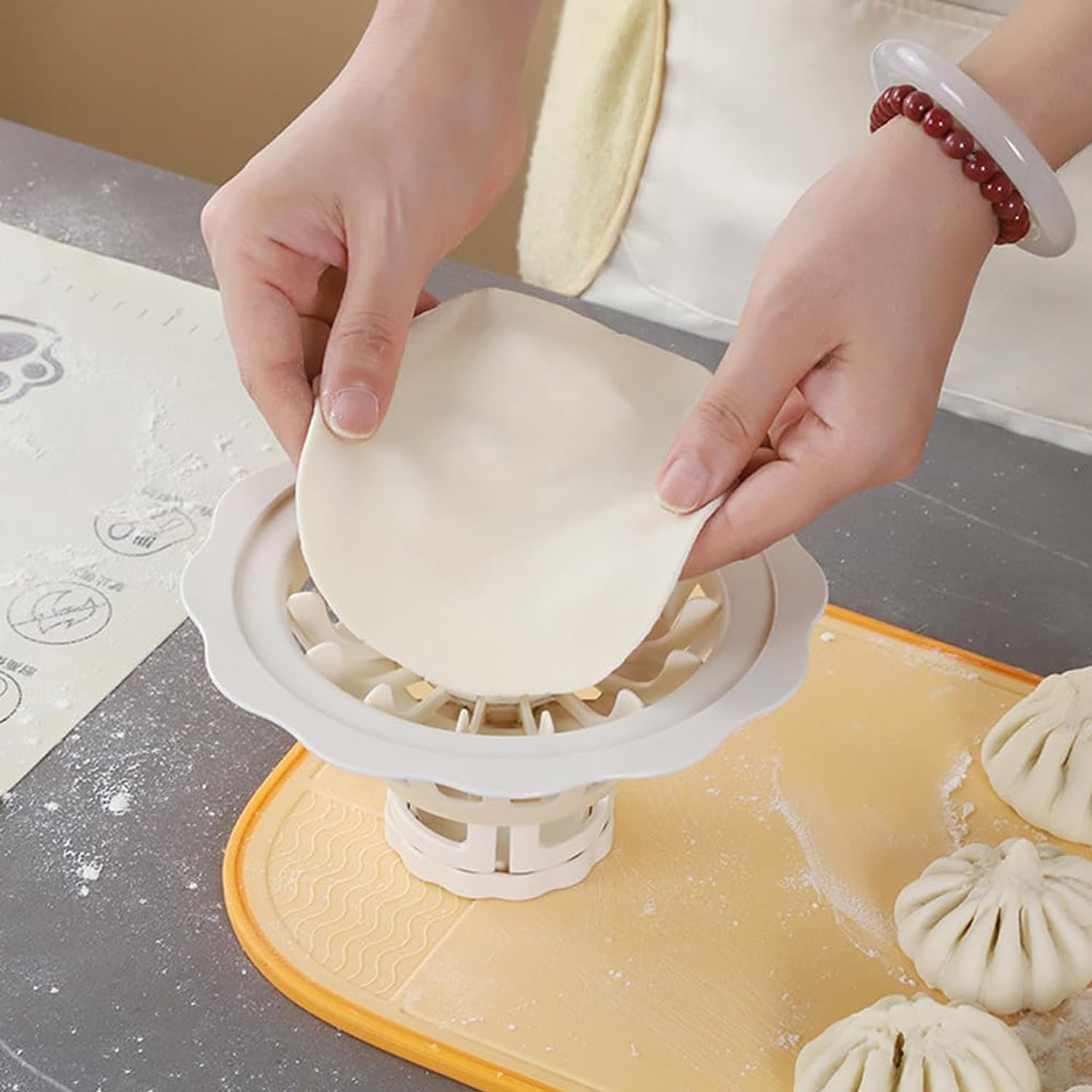 2025 New Siomai Maker & Dumpling Mold - Homemade Bao Buns Molder Kitchen Tool for Beginners | Flower Shaped Bun & Momo Maker | Perfect for Asian Cooking, Meal Prep & Party Snacks (White)