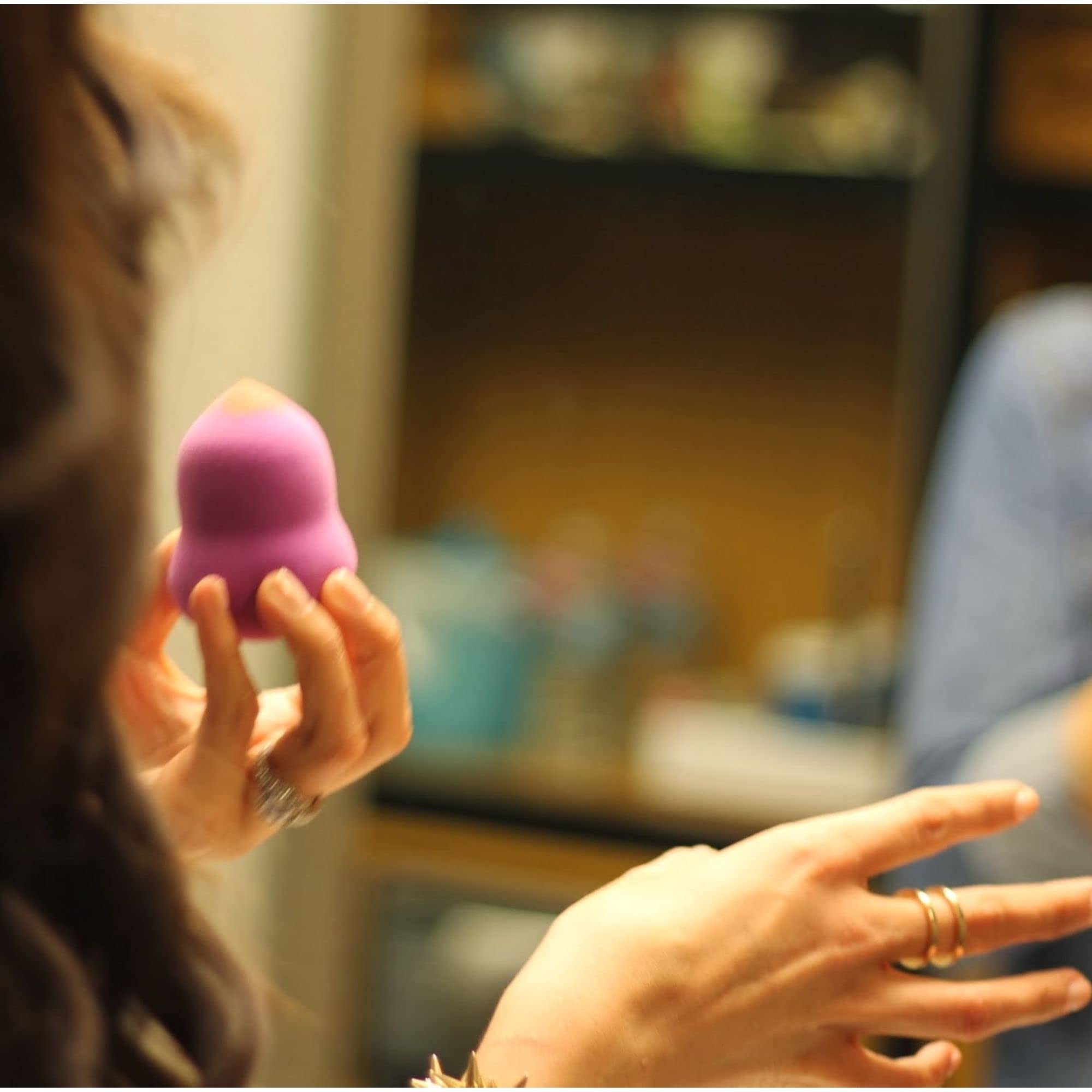 Beauty Junkees Makeup Sponge Blender - Purple Pear Foundation Sponge for Liquid, Cream & Powder | Latex-Free Cosmetic Blender | Wet & Dry Beauty Sponge Applicator | Perfect for Flawless Foundation, Concealer & Contouring Application