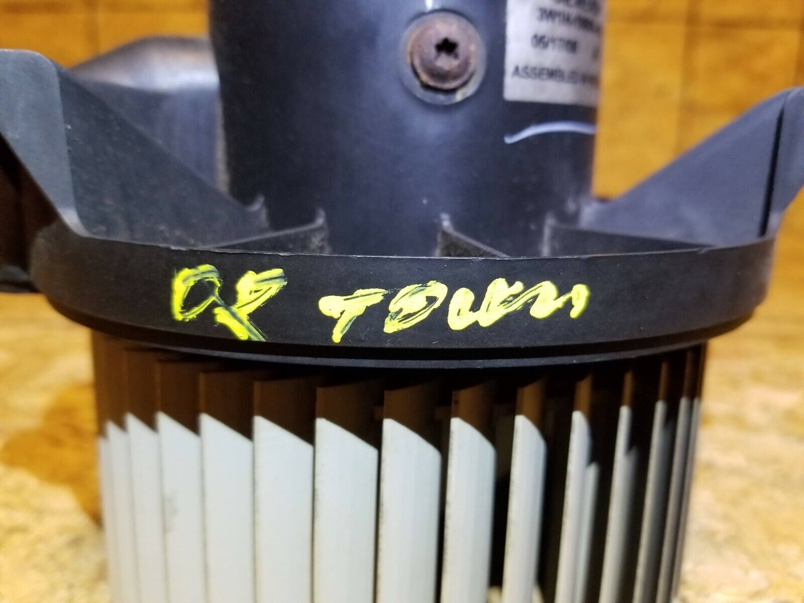 2006-2011 Lincoln Town Car Blower Motor Replacement - OEM Quality 65k - Perfect for AC & Heating System Repair