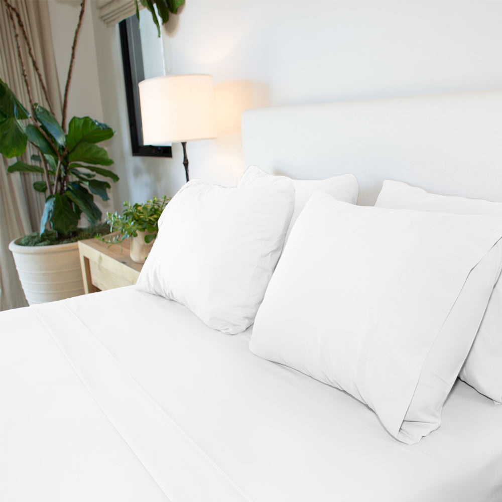 Premium Luxury Collection White Pillowcases Set - Soft & Breathable 100% Cotton Pillow Covers for Bedroom Decor, Hotel Style Bedding - Perfect for Master Bedroom, Guest Room & Airbnb Stays