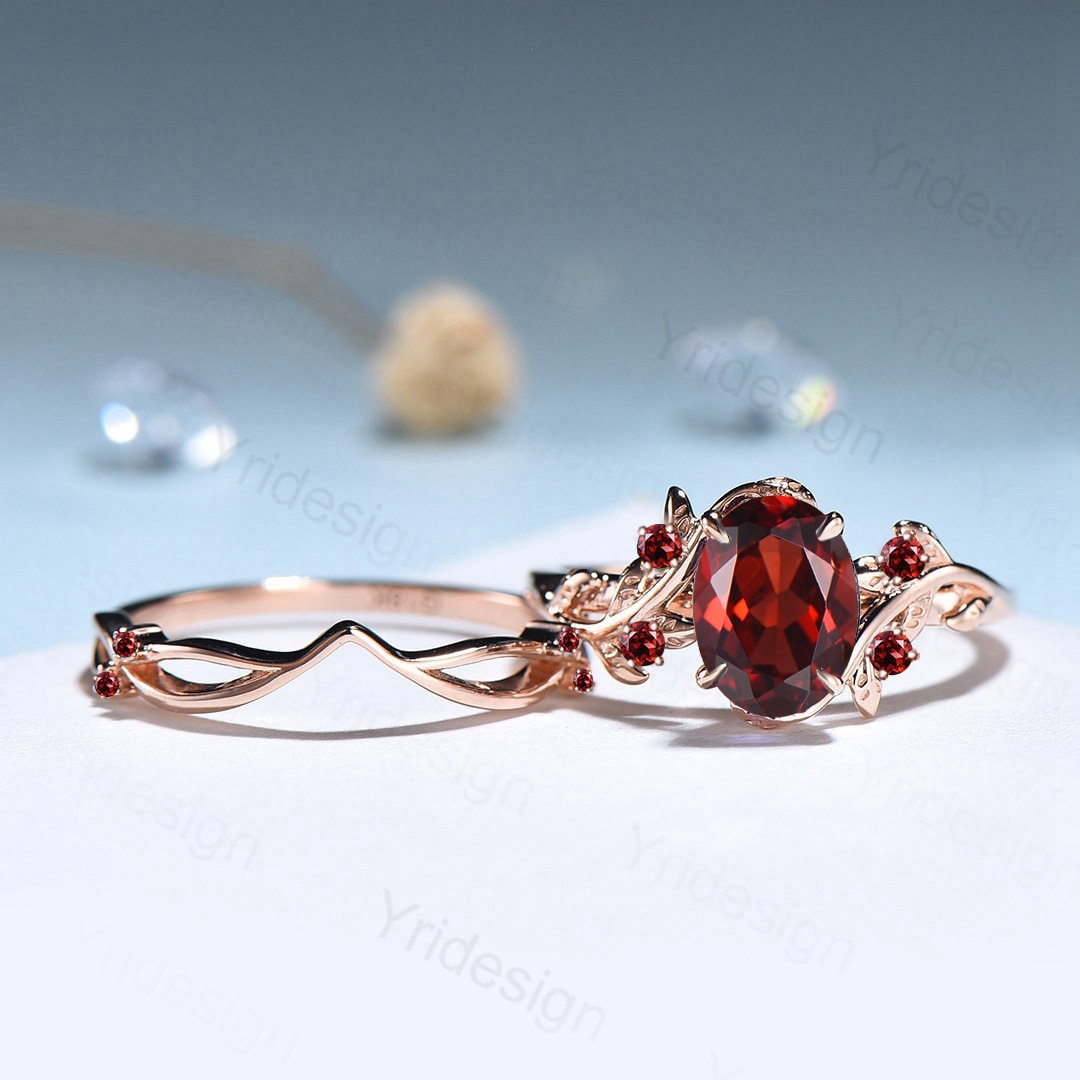 Nature Inspired Leaf Garnet Ring Set - Cluster Branch Twig Garnet Engagement Ring for Women - Unique January Birthstone Wedding Ring Set - Perfect for Bridal, Anniversary, and Birthday Gifts