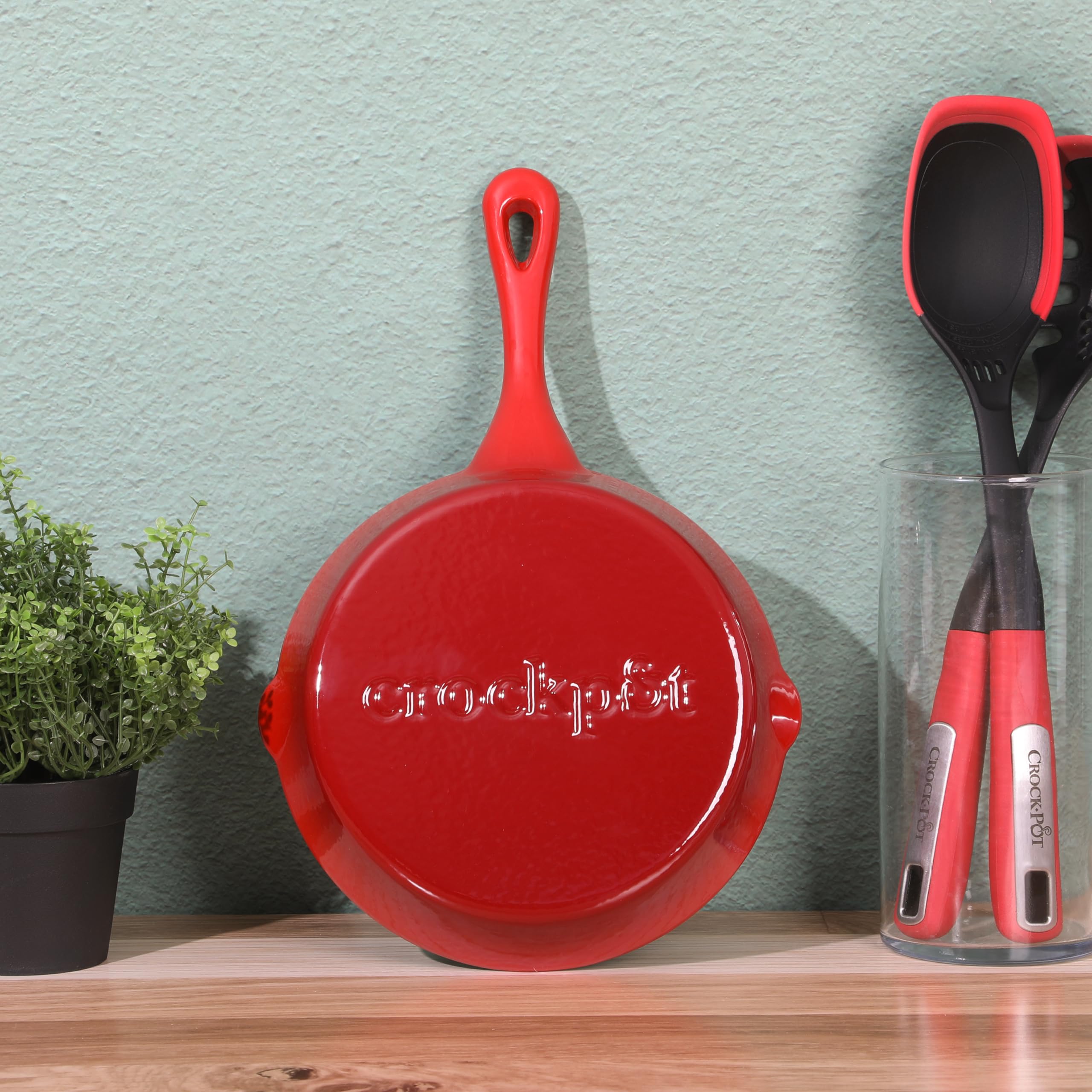 8 Inch European Enameled Cast Iron Skillet by Crock Pot - Gradient Red | Durable Non-Stick Cookware for Baking, Searing & Serving | Perfect for Stovetop, Oven & Camping