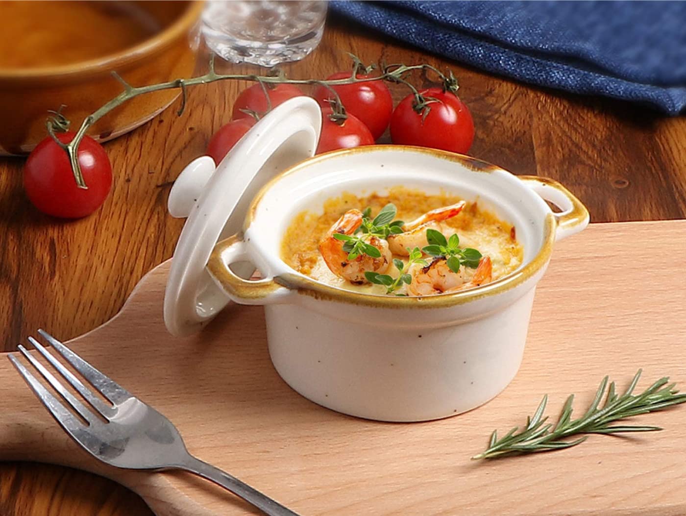 6 oz Ramekins & 6 oz Casserole Dish with Lid - Oven, Microwave & Dishwasher Safe, Durable Porcelain Baking Dishes for Soufflés, Crème Brûlée & Side Dishes - Perfect for Home Cooking, Meal Prep & Entertaining