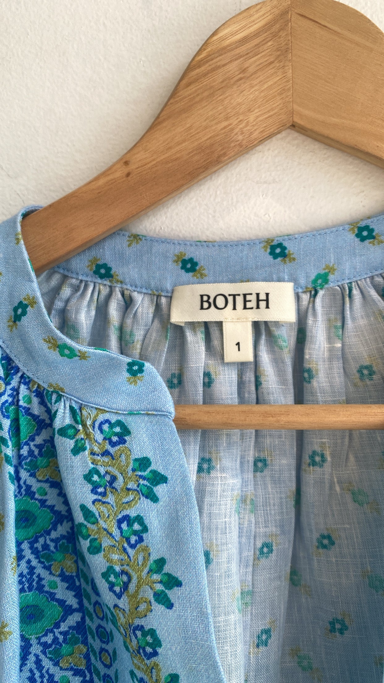 Boteh Floral Print Long Sleeve Top for Women - Elegant Boho Blouse for Casual Wear, Office & Date Night Outfits