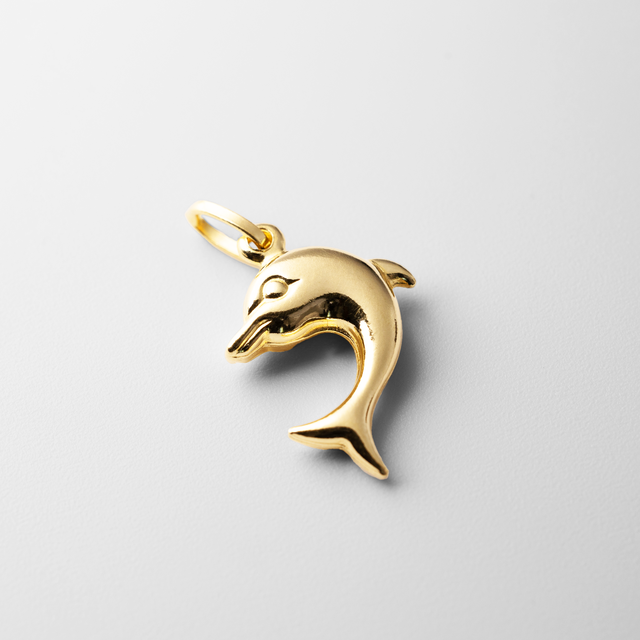 Elegant 14K Gold Dolphin Pendant Necklace - Model 484 | Perfect for Beach Vacations & Ocean-Themed Gifts