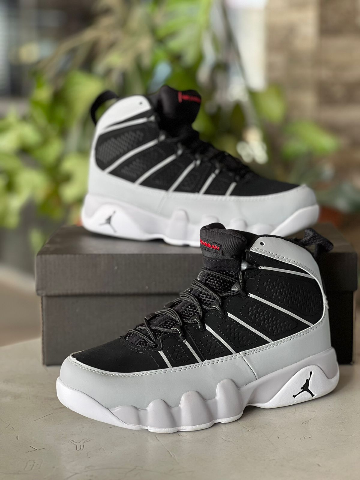 Air Jordan 9 Retro Sneakers for Men - Particle Grey Basketball Shoes for Running & Streetwear Fashion