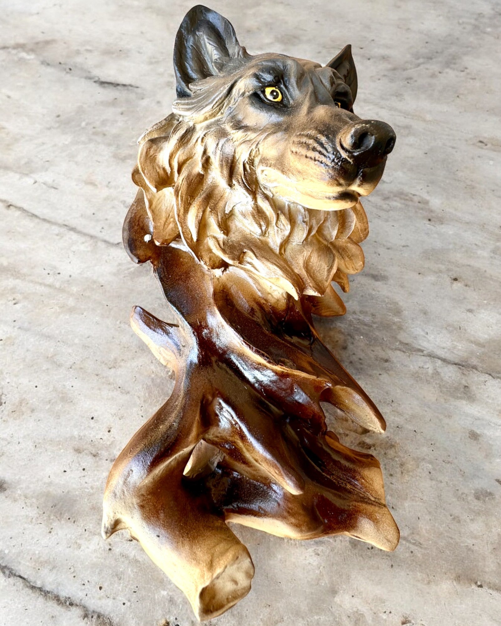 Wolf Spirit Handcrafted Decorative Figurine - Personalized Engraving Gift for Home & Office Decor | Perfect for Birthday, Anniversary & Housewarming Presents