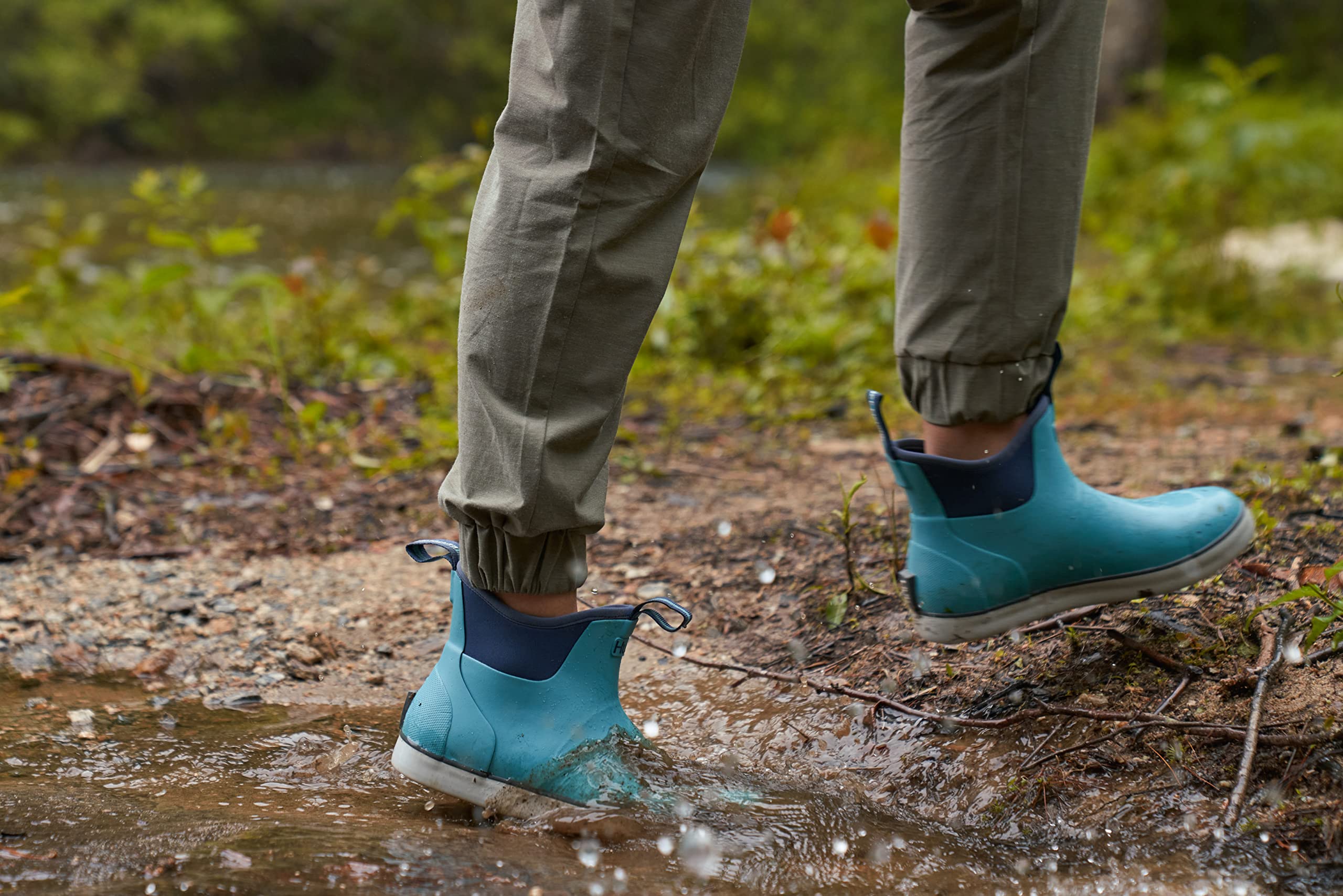HUK Women's Rogue Wave Fishing & Deck Boots - Waterproof Rain Shoes for Women | Perfect for Fishing, Boating & Outdoor Adventures