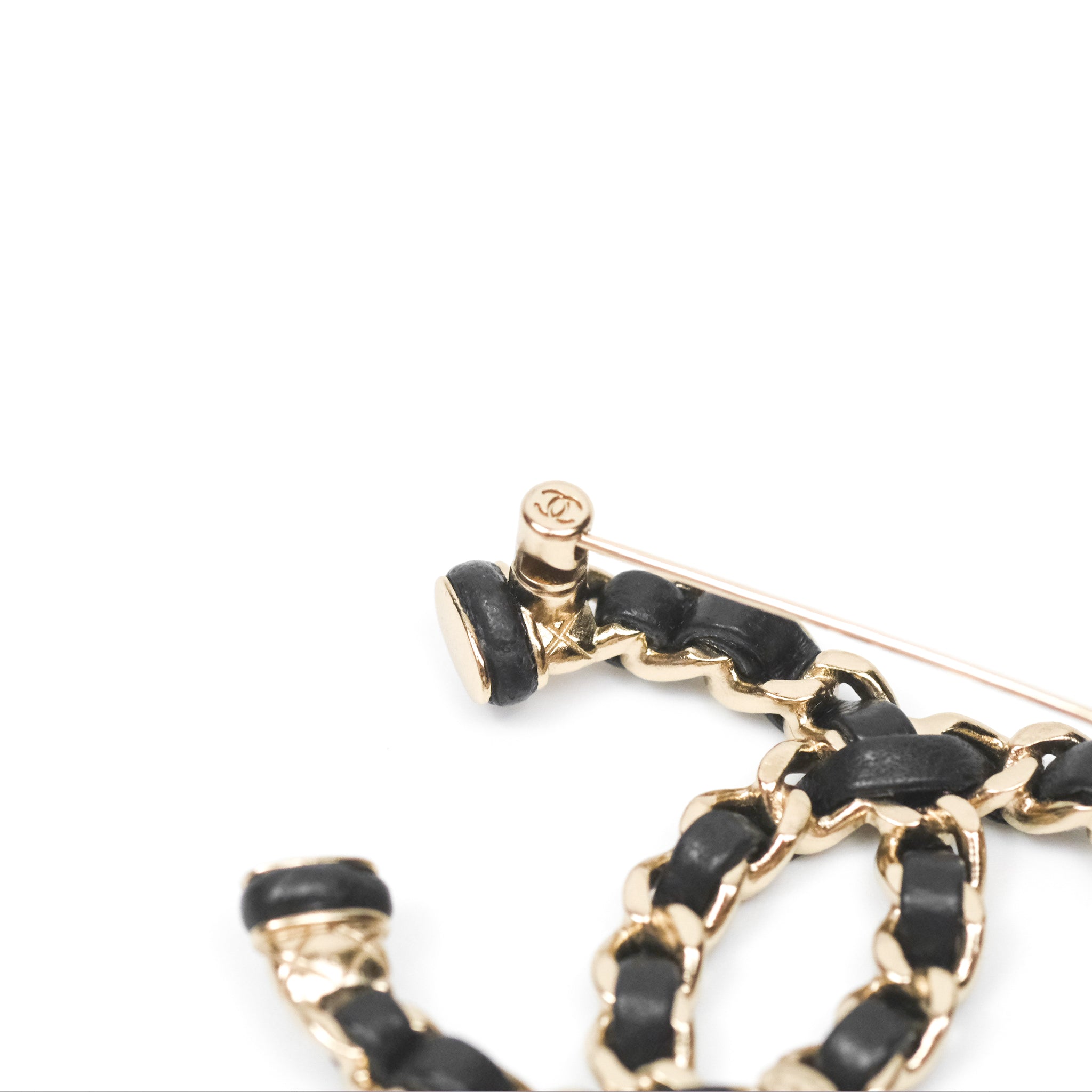 Chanel CC Black Lambskin Brooch in Gold Tone - Elegant Luxury Pin for Women - Perfect for Jackets, Bags, and Special Occasions