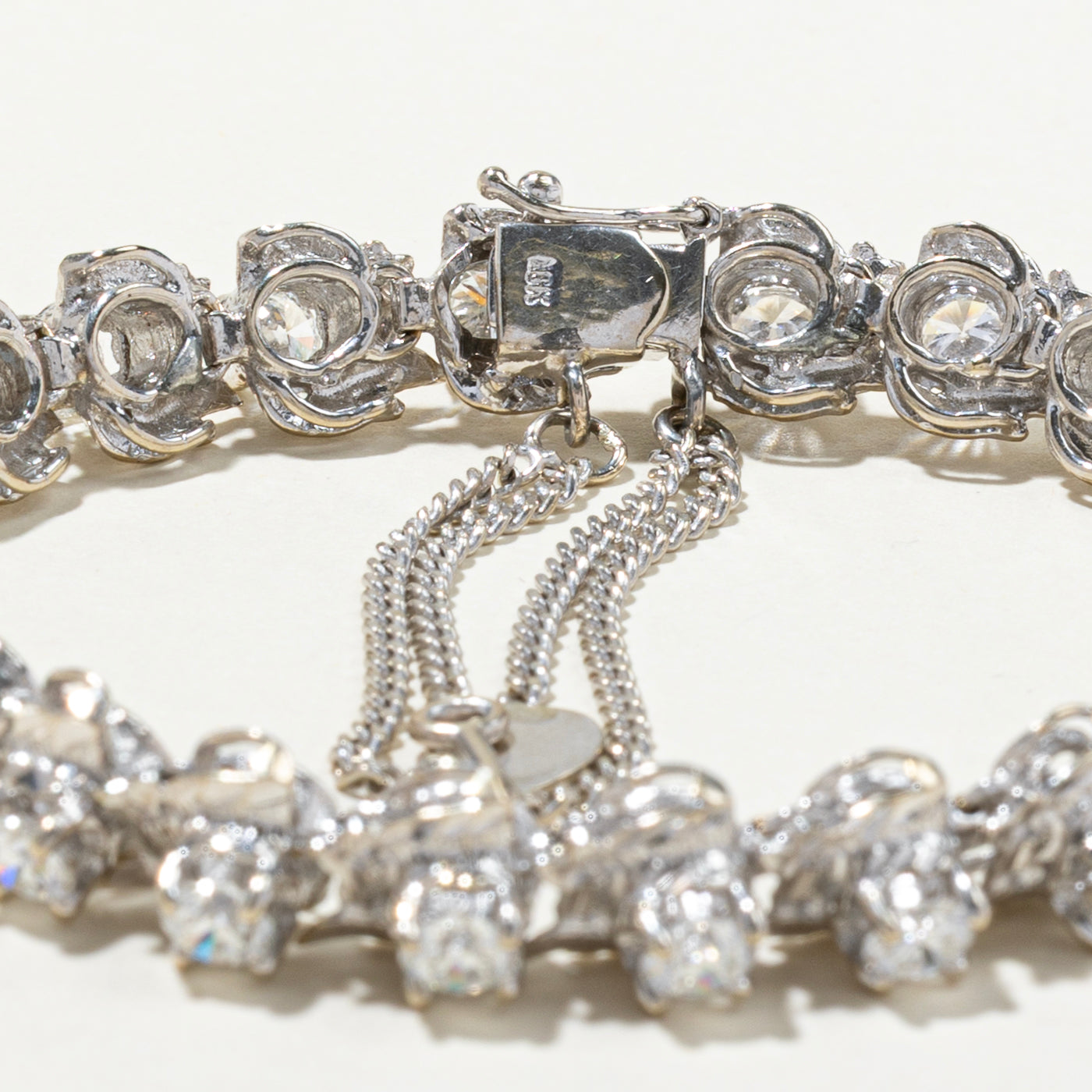 18K White Gold Vintage Diamond Tennis Bracelet for Women | 5.64ctw Total Weight | 6.5 Inches Adjustable Length | Elegant Jewelry Gift for Anniversary, Wedding & Special Occasions