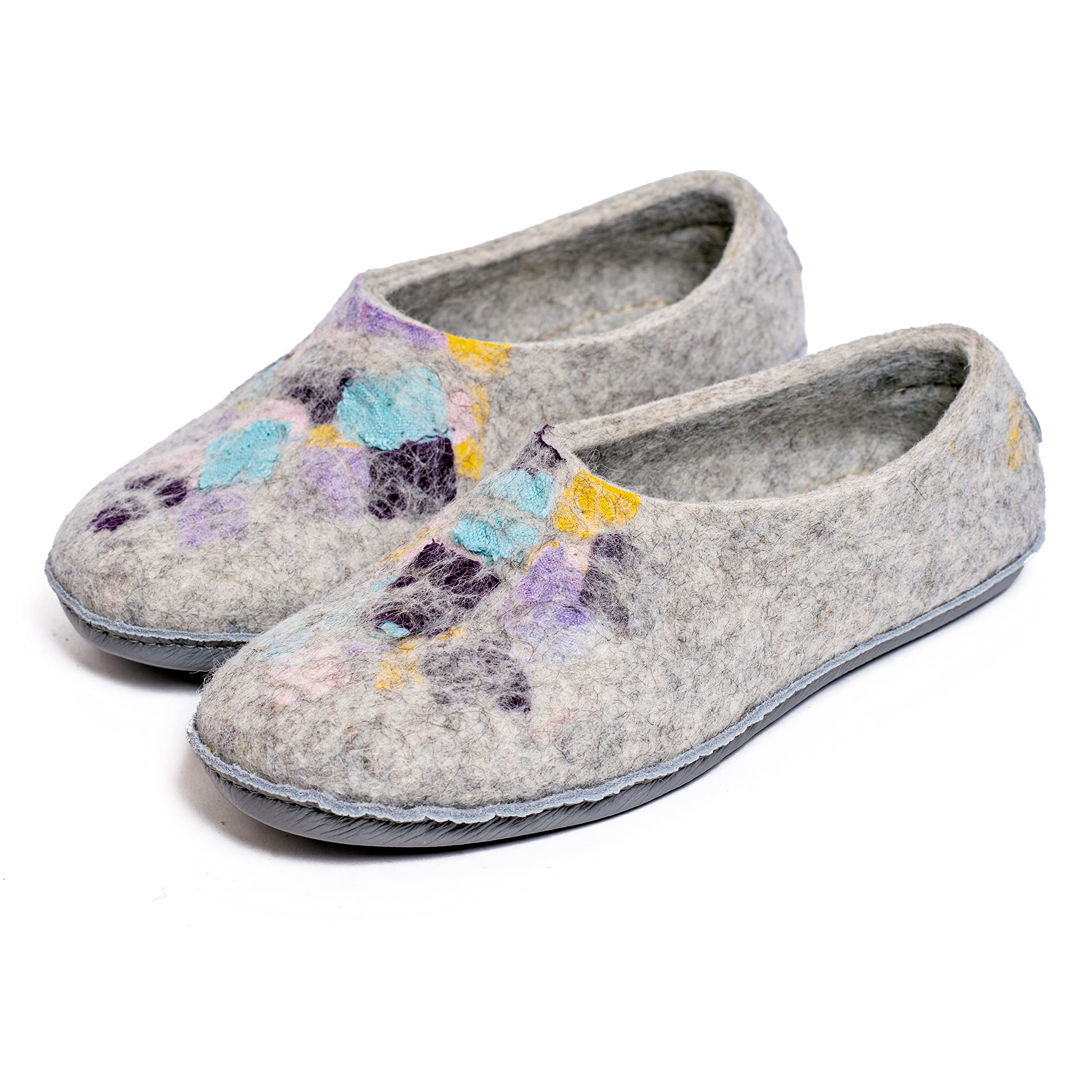 Cozy Women's Felted Wool & Linen Slippers - Handmade Rustic House Shoes - Perfect Mother's Day Gift for Her - Ideal for Indoor Comfort & Relaxation at Home