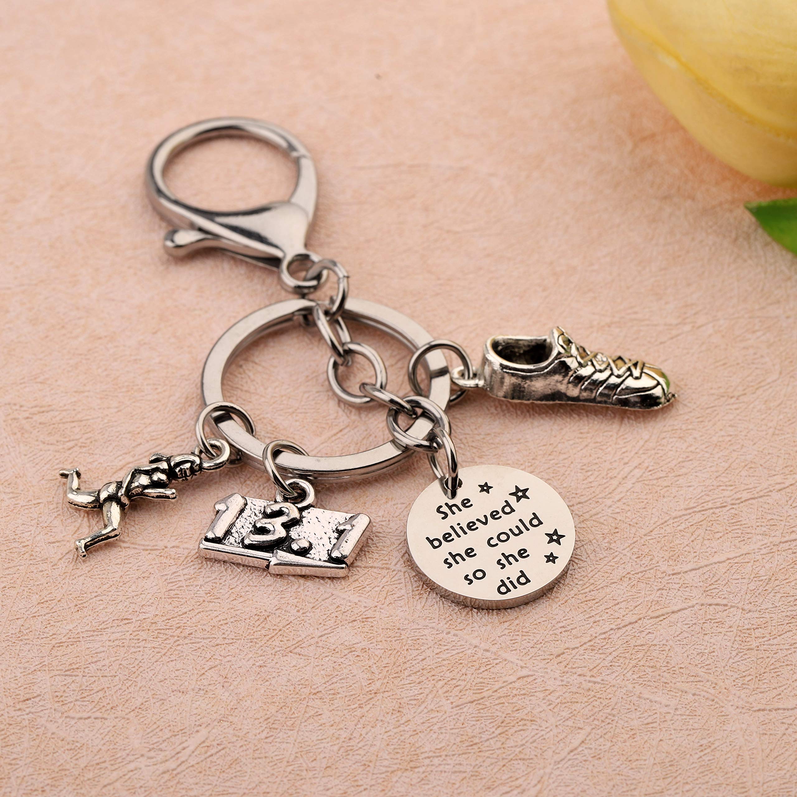 FUSTMW Marathon Runner Keychain - Inspirational Running Jewelry Gift for Marathoners, Athletes & Fitness Enthusiasts - Perfect for Race Day, Training Motivation & Sports Appreciation Gifts