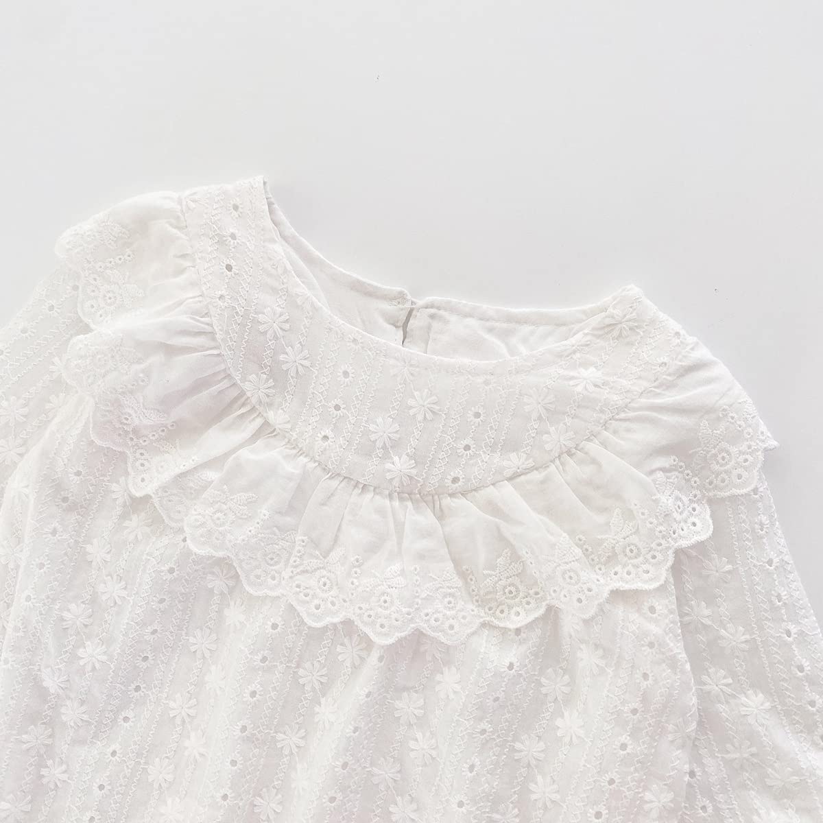 White Cotton Long Sleeve Lace Princess Bodysuit for Baby Girls - Soft Newborn Infant Onesie for Special Occasions & Photo Shoots