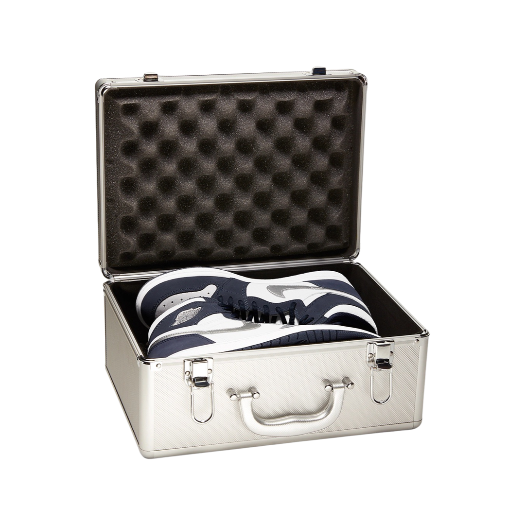 Air Jordan 1 High Retro CO JP Japan Obsidian Midnight Navy Sneakers (2020 Special Edition with Suitcase Box) - Limited Release Basketball Shoes for Collectors & Streetwear Fashion