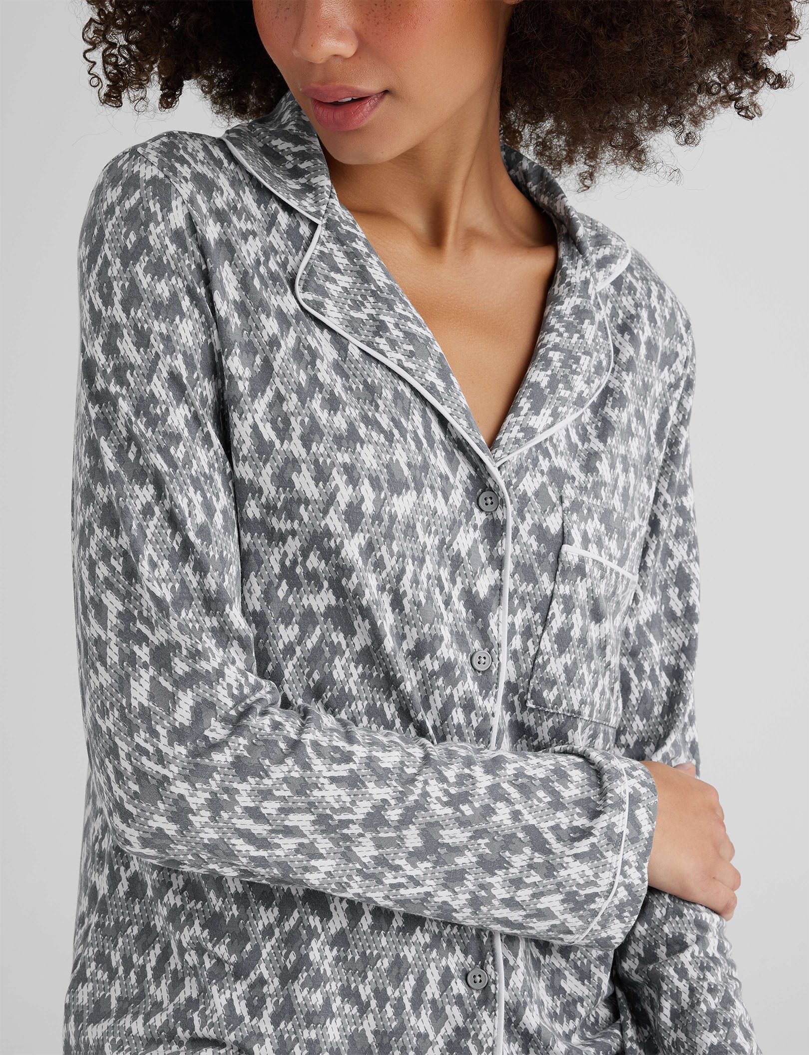 Cozy Women's Long Sleeve Pajama Set - Soft Sleepwear Loungewear for Relaxing at Home & Bedtime Comfort