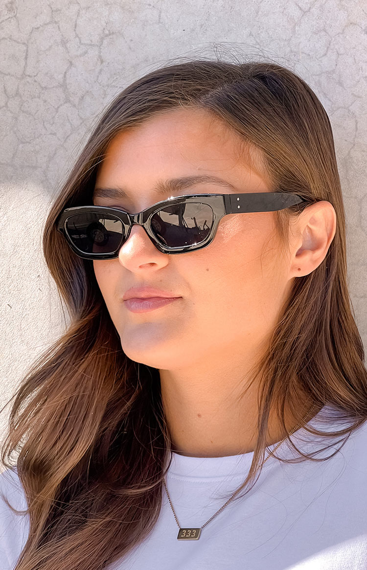 Stylish Black Slimline Sunglasses for Men & Women - UV Protection Polarized Shades for Driving, Outdoor Sports & Fashion