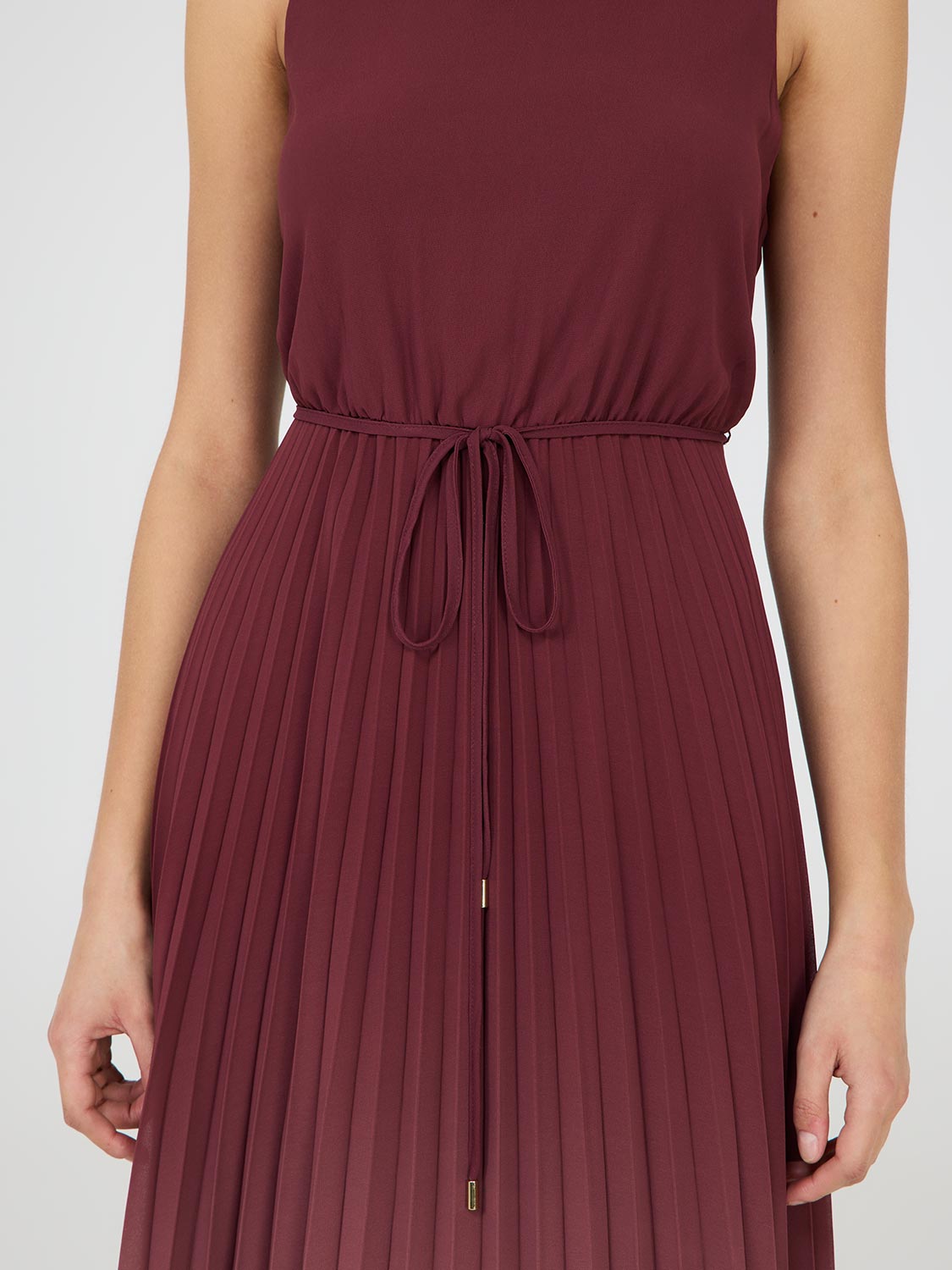 Ombre Mock Neck Pleated Midi Dress for Women - Elegant Gradient Color Party & Wedding Guest Dress - Perfect for Cocktail Parties, Date Nights & Special Occasions
