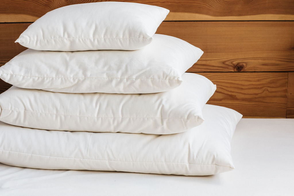 Organic Wool Filled Bed Pillow - Hypoallergenic & Breathable for Side, Back & Stomach Sleepers - Perfect for Allergy Relief & Neck Support (Clearance Sale)