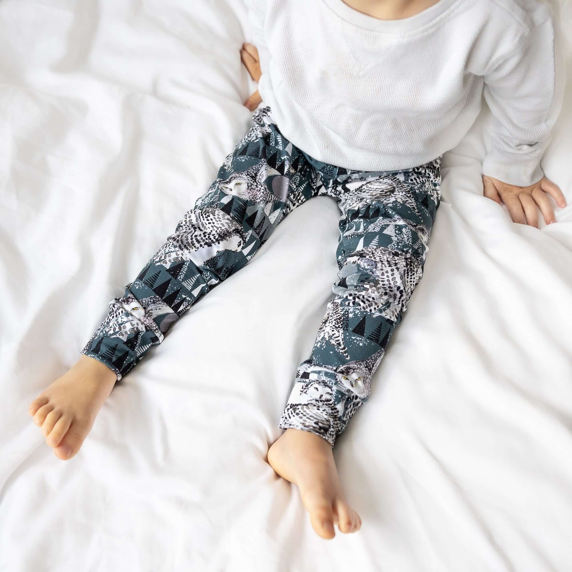 Arctic Owls Baby & Kids Leggings - Soft & Comfortable Winter Leggings for Toddlers & Children - Perfect for Playtime, School & Outdoor Activities