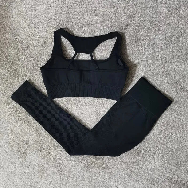 Seamless Women's Yoga Set - High Waist Workout Leggings & Sports Bra - Gym Outfits for Yoga, Pilates & Fitness Training | Breathable Activewear for Women
