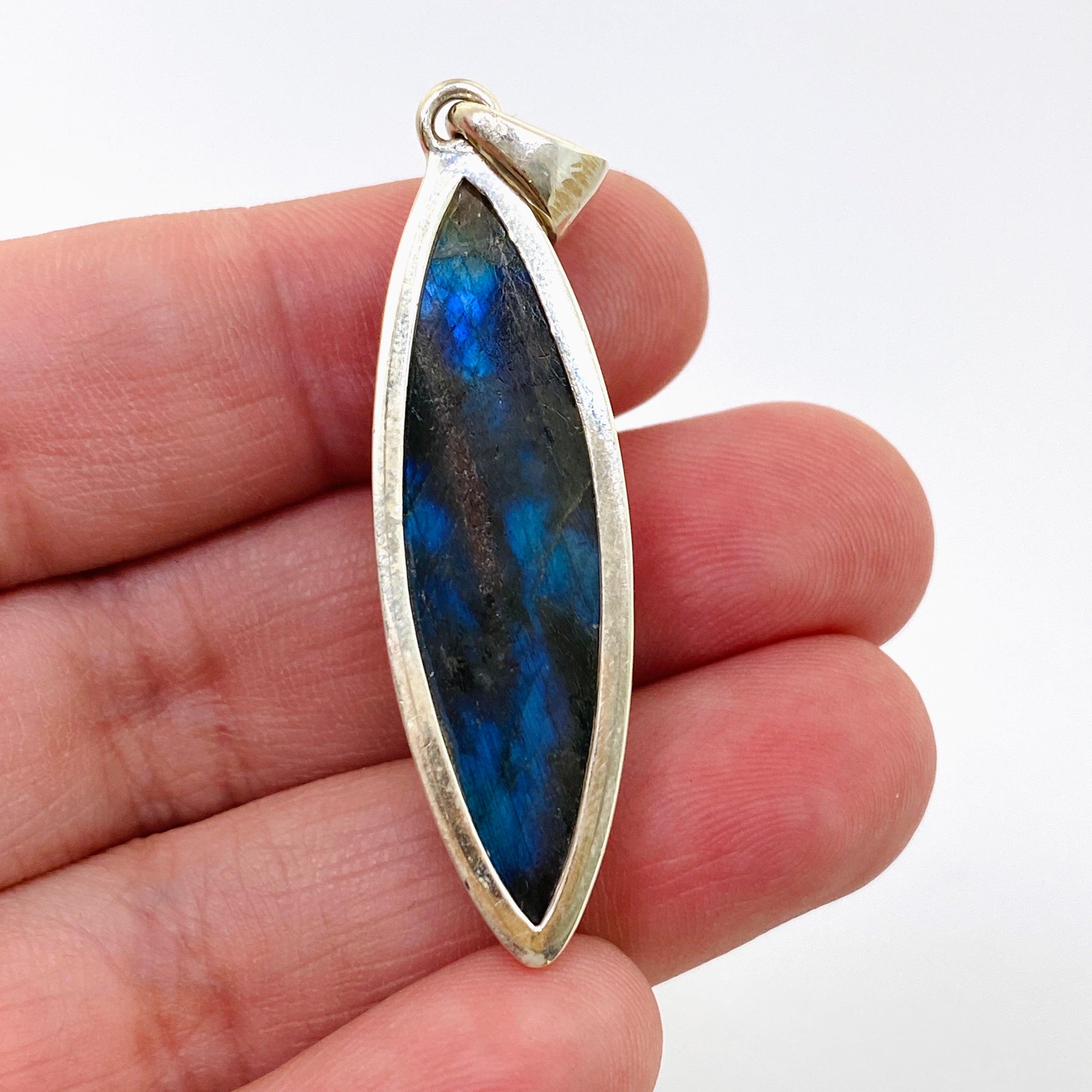 Natural Labradorite Marquise Cabochon Pendant Necklace - PPGJ1054 | Healing Crystal Jewelry for Meditation & Energy Work