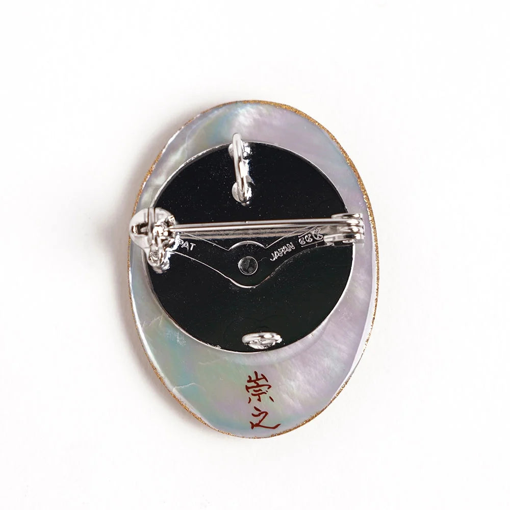 Exquisite Maki-e Urushi Lacquer Brooch with White South Sea Pearl Shell - Traditional Japanese Lacquer Jewelry - Elegant Frame Design for Women's Formal Wear & Special Occasions