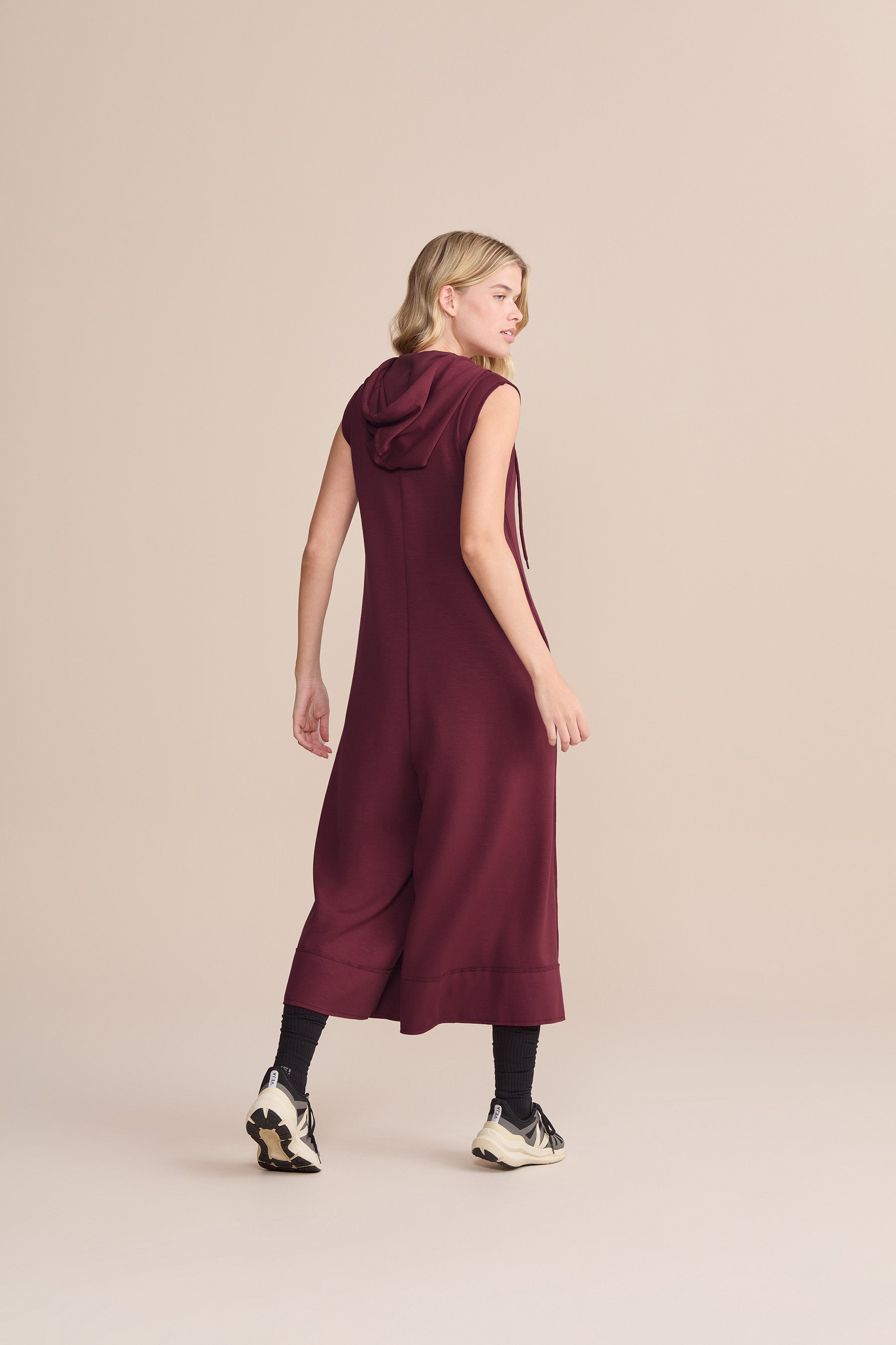 Stylish Posh Duo Pantacourt Jumpsuit for Women - Trendy Summer Romper with Wide Leg Pants - Perfect for Beach Vacations, Brunch Dates & Casual Outings