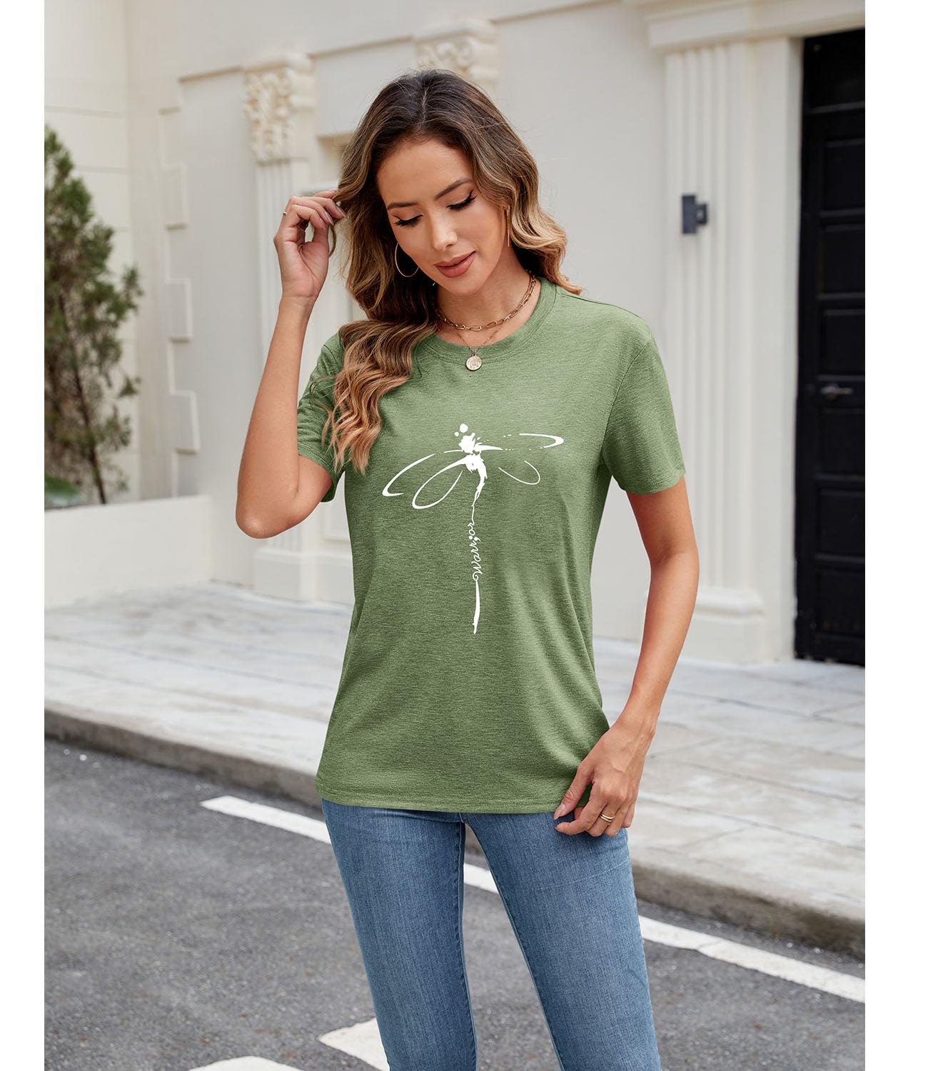 Trendy Women's Dragonfly Graphic Printed Short Sleeve T-Shirt - Casual Loose Fit Summer Top for Women - Perfect for Beach Outings, Weekend Wear & Street Fashion
