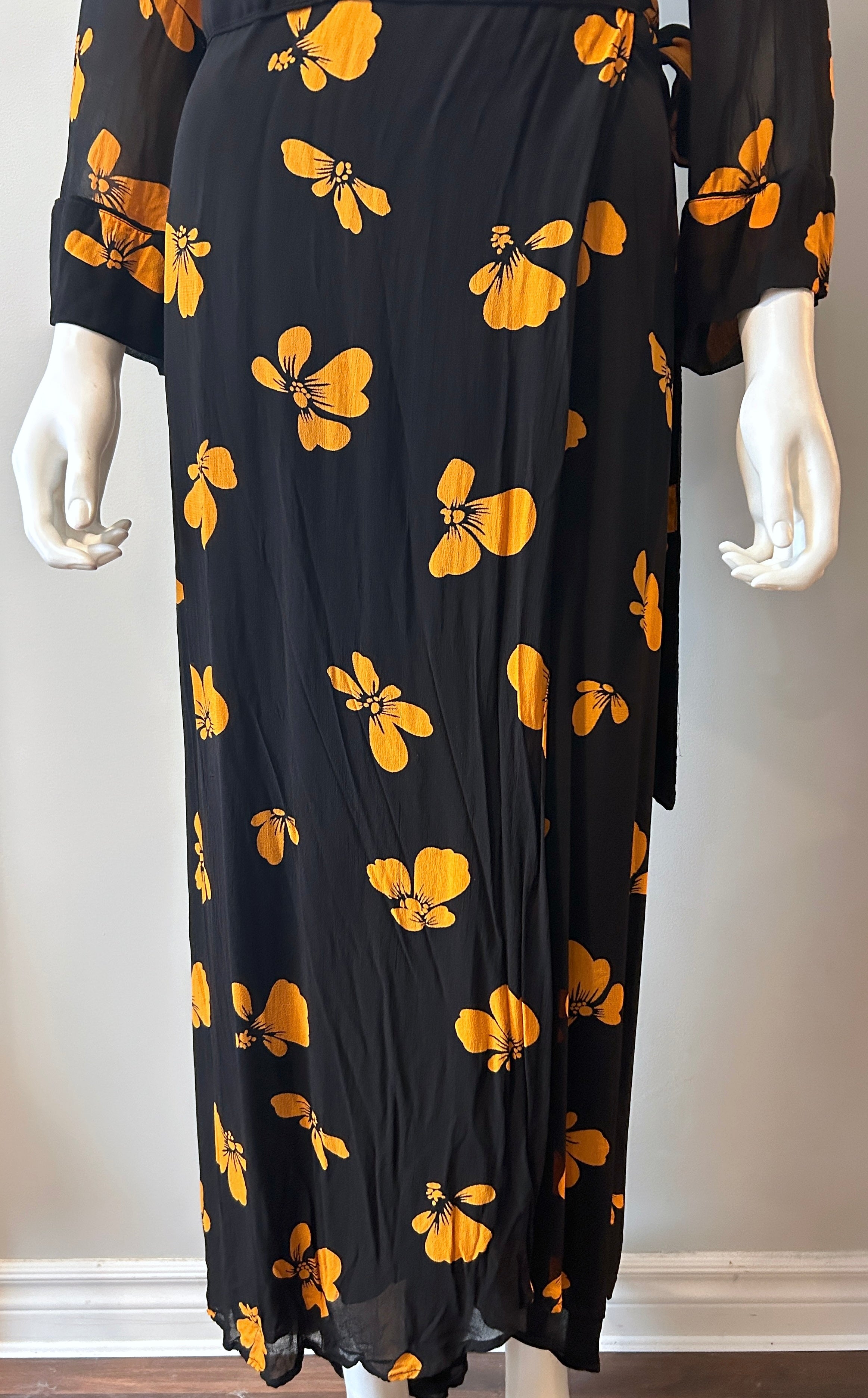 GANNI Floral Print Long Dress - Size 42/10 US - Elegant Summer Maxi Dress for Beach Vacations & Garden Parties