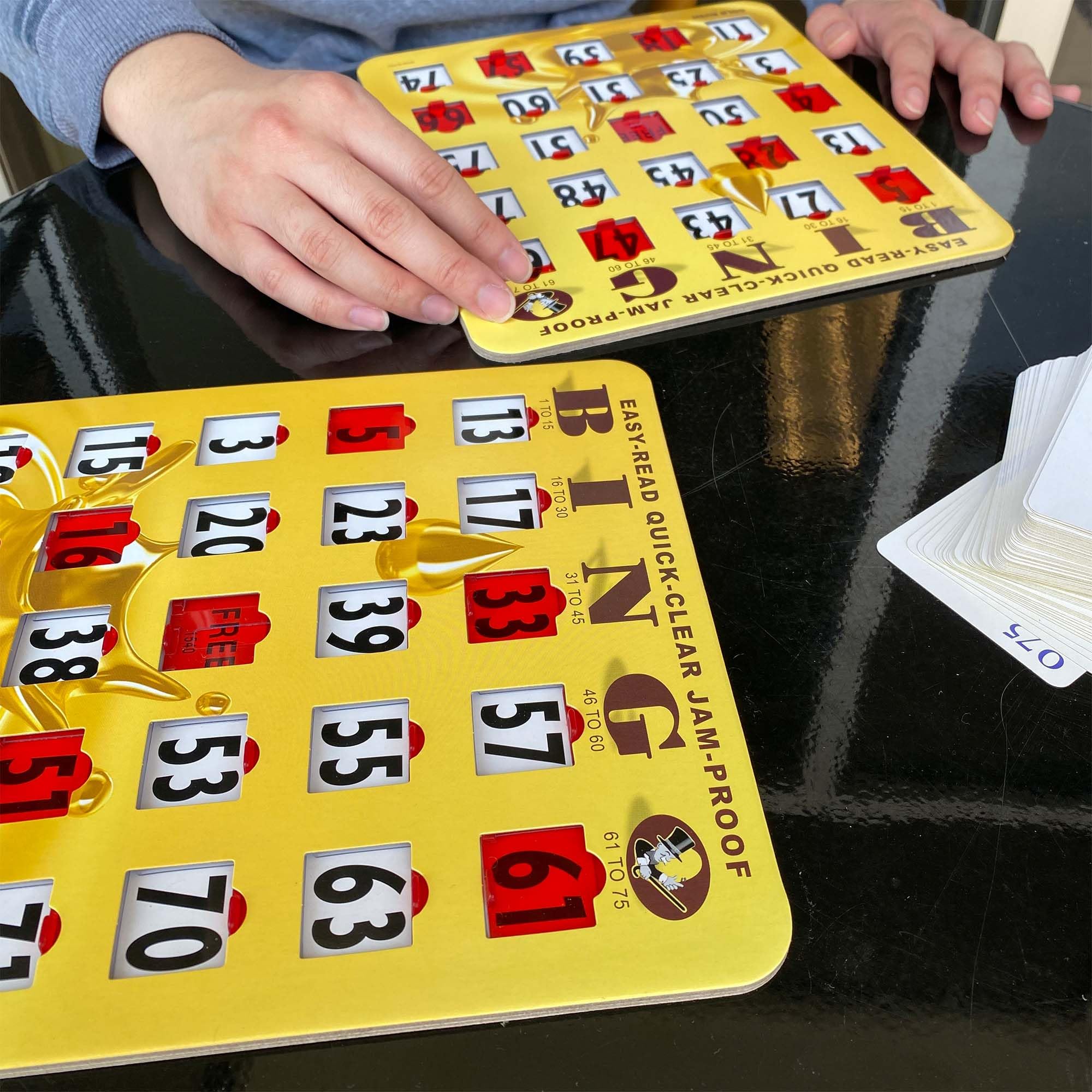 MR CHIPS Jam-Proof Bingo Cards with Sliding Windows - 50 Reusable Shutter Cards, 75 Calling Cards & 1 Master Board in Gold Rush Style - Perfect for Family Game Nights, Bingo Parties & Casino-Themed Events