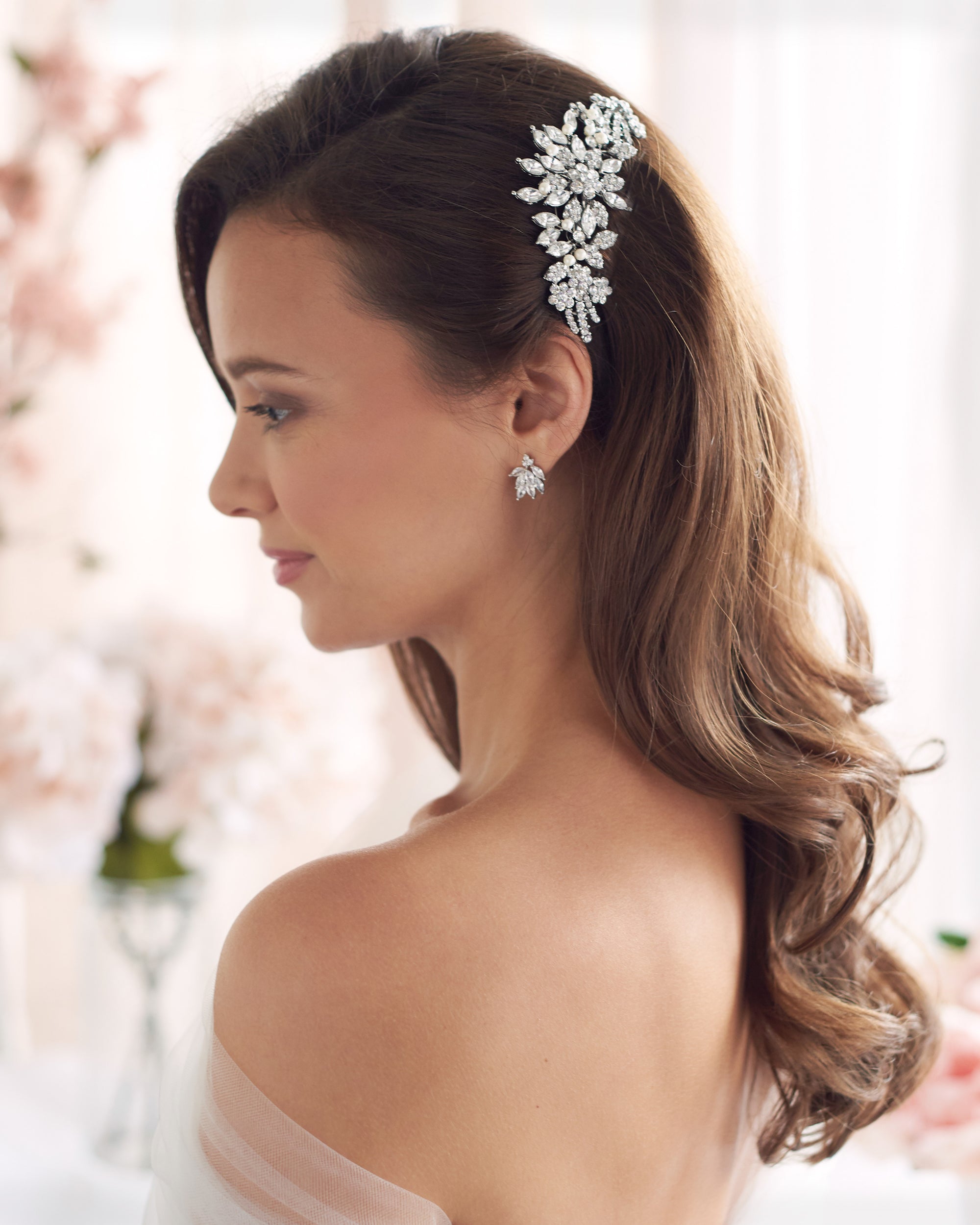 Alexa Pearl & Crystal Comb - Elegant Hair Accessory for Women, Bridal & Special Occasions | Perfect for Weddings, Prom & Formal Events