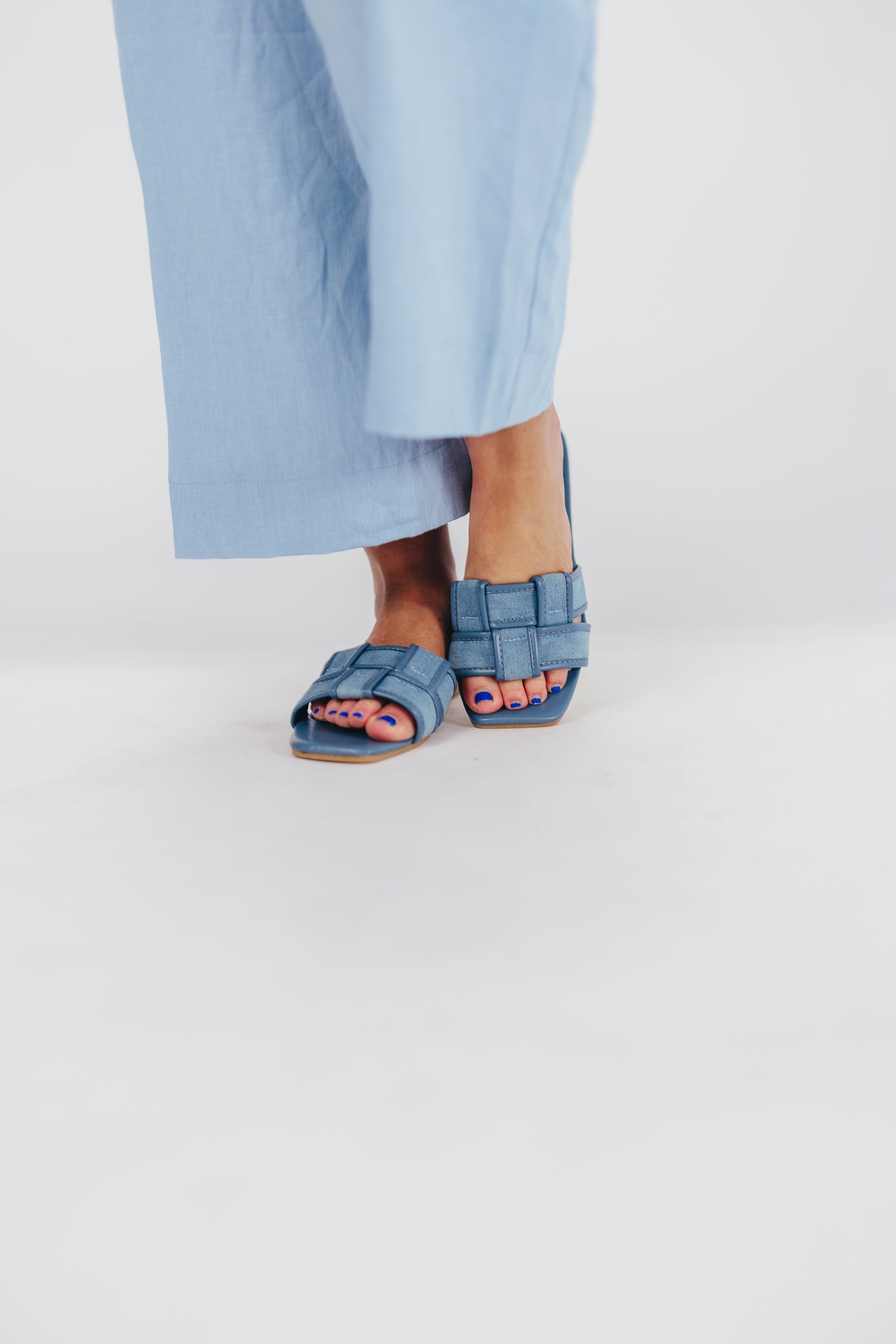 Essie Woven Canvas Slides for Women - Comfortable Denim Casual Sandals for Beach, Pool & Summer Outfits