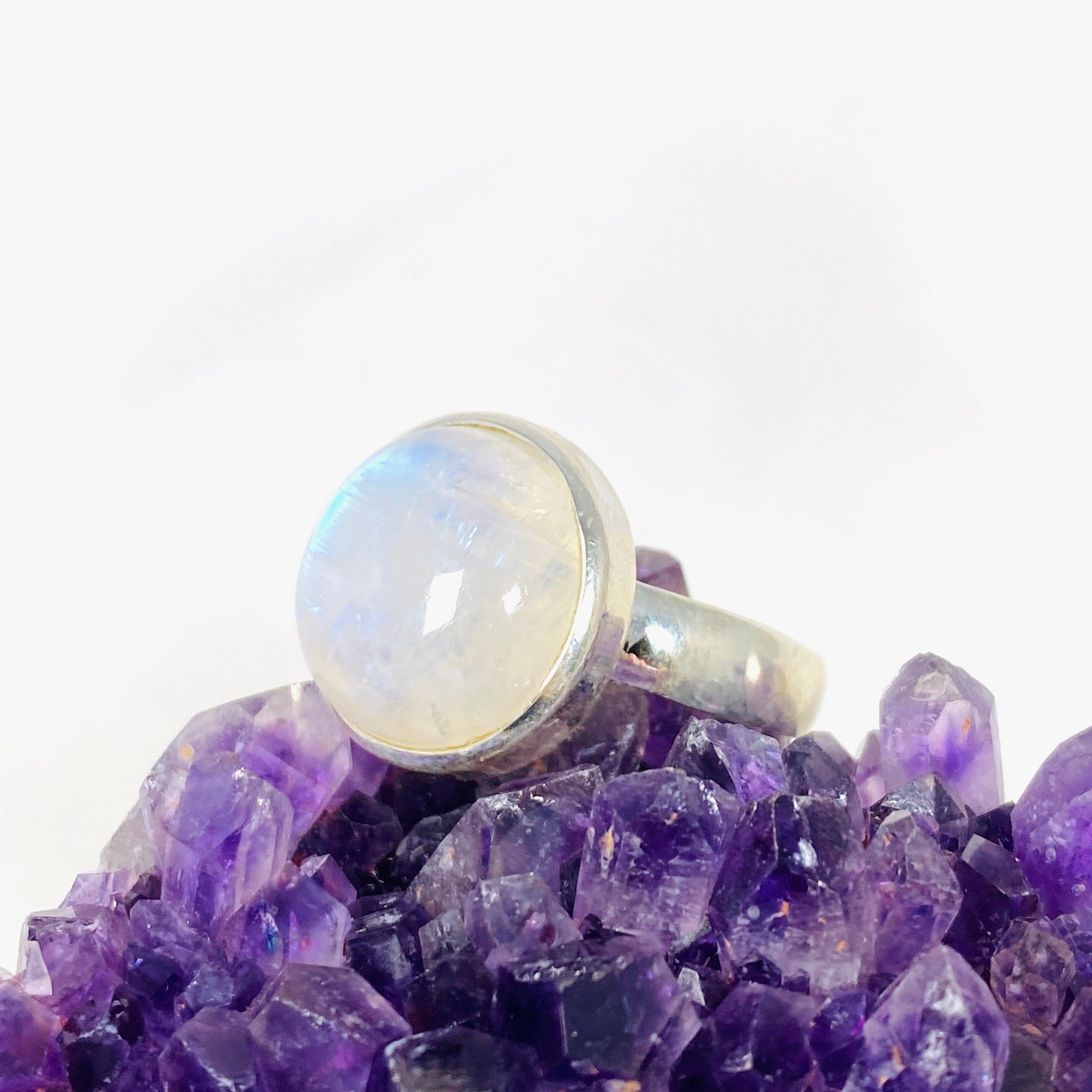 Moonstone Oval Ring - Size 11 - Sterling Silver Women's Jewelry - KRGJ3014 | Elegant Gift for Birthdays, Anniversaries & Special Occasions