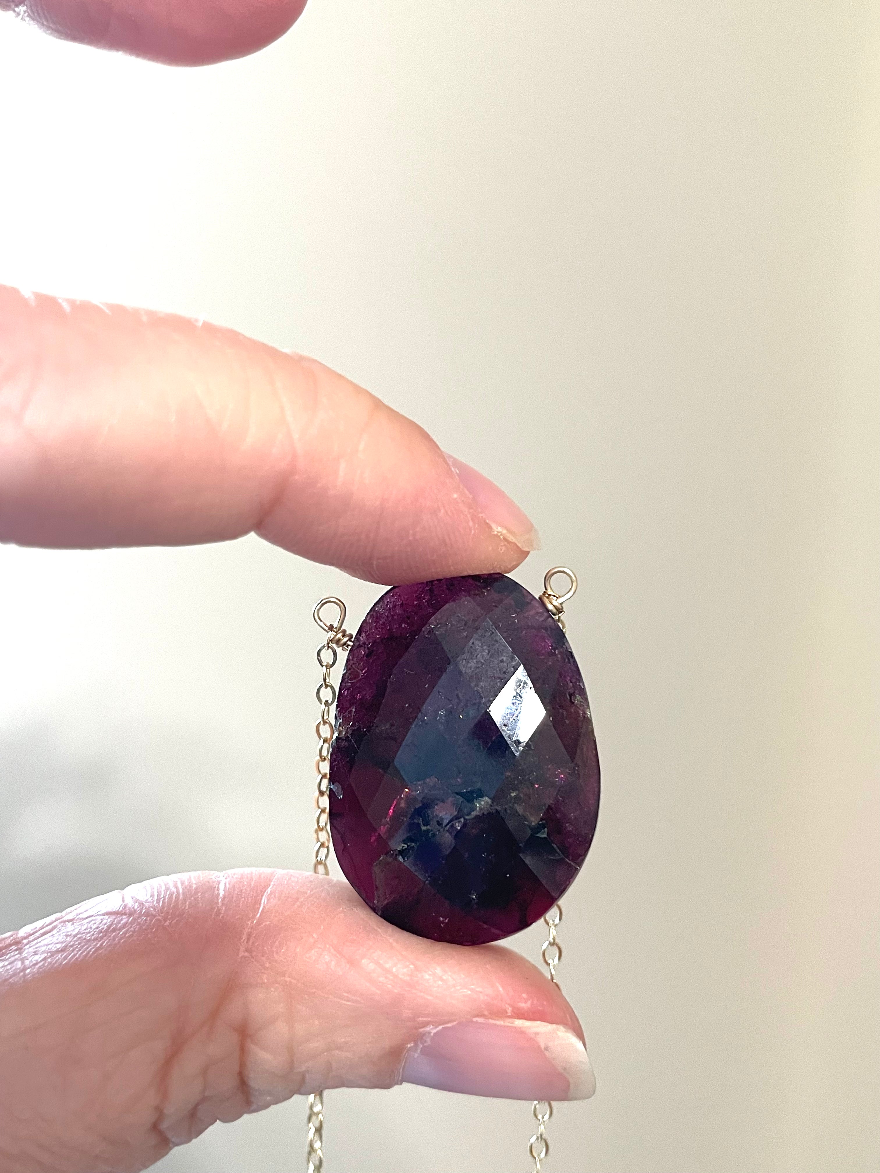 Gorgeous Garnet Pendant Necklace in Gold Filled - Elegant Jewelry Gift for Women, Perfect for Valentine's Day, Anniversary & Special Occasions