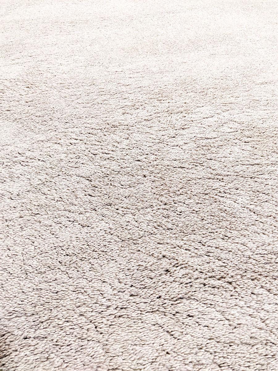 Soft Plush Furry Blanket - 9.5 x 6.7 Inches Cozy Throw for Bed, Sofa & Winter Warmth - Perfect for Home Decor, Gifts and Cold Weather Comfort