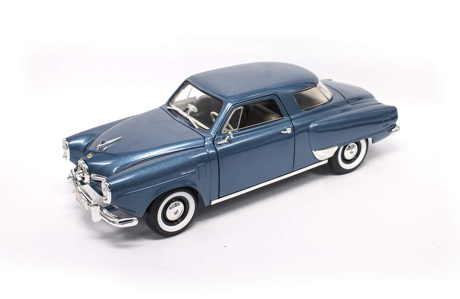 1:18 Scale 1950 Studebaker Champion Diecast Model Car - Dark Blue | Road Signature 92478 | Collectible Vintage Vehicle for Display & Gifts